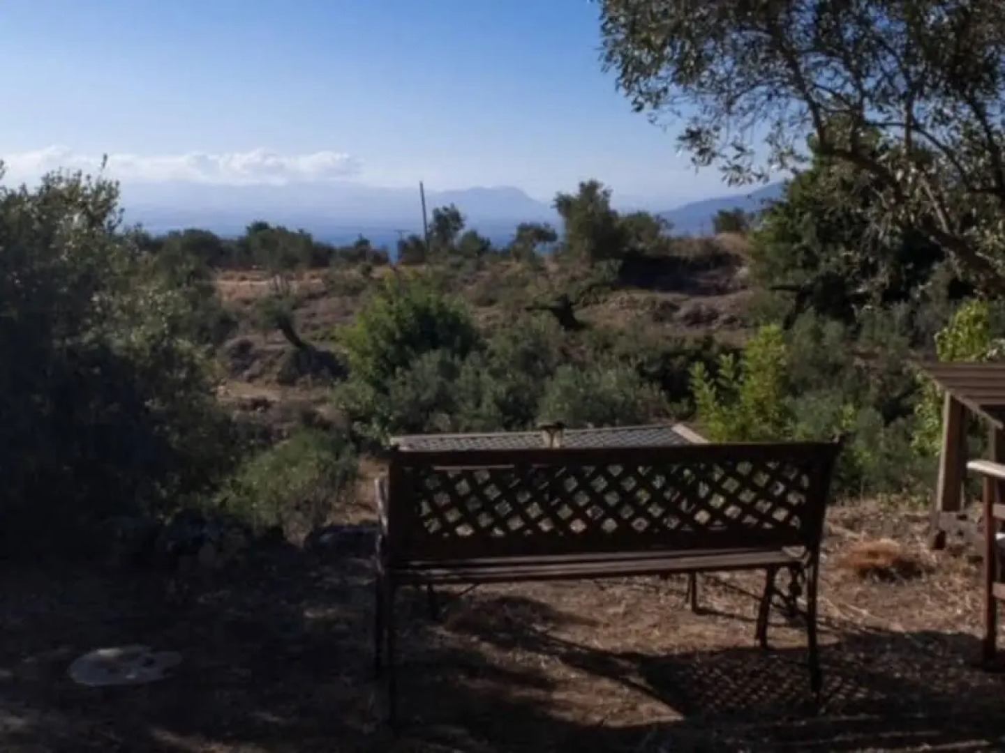 Inviting Tiny Treehouse East of Kalamata Near bay