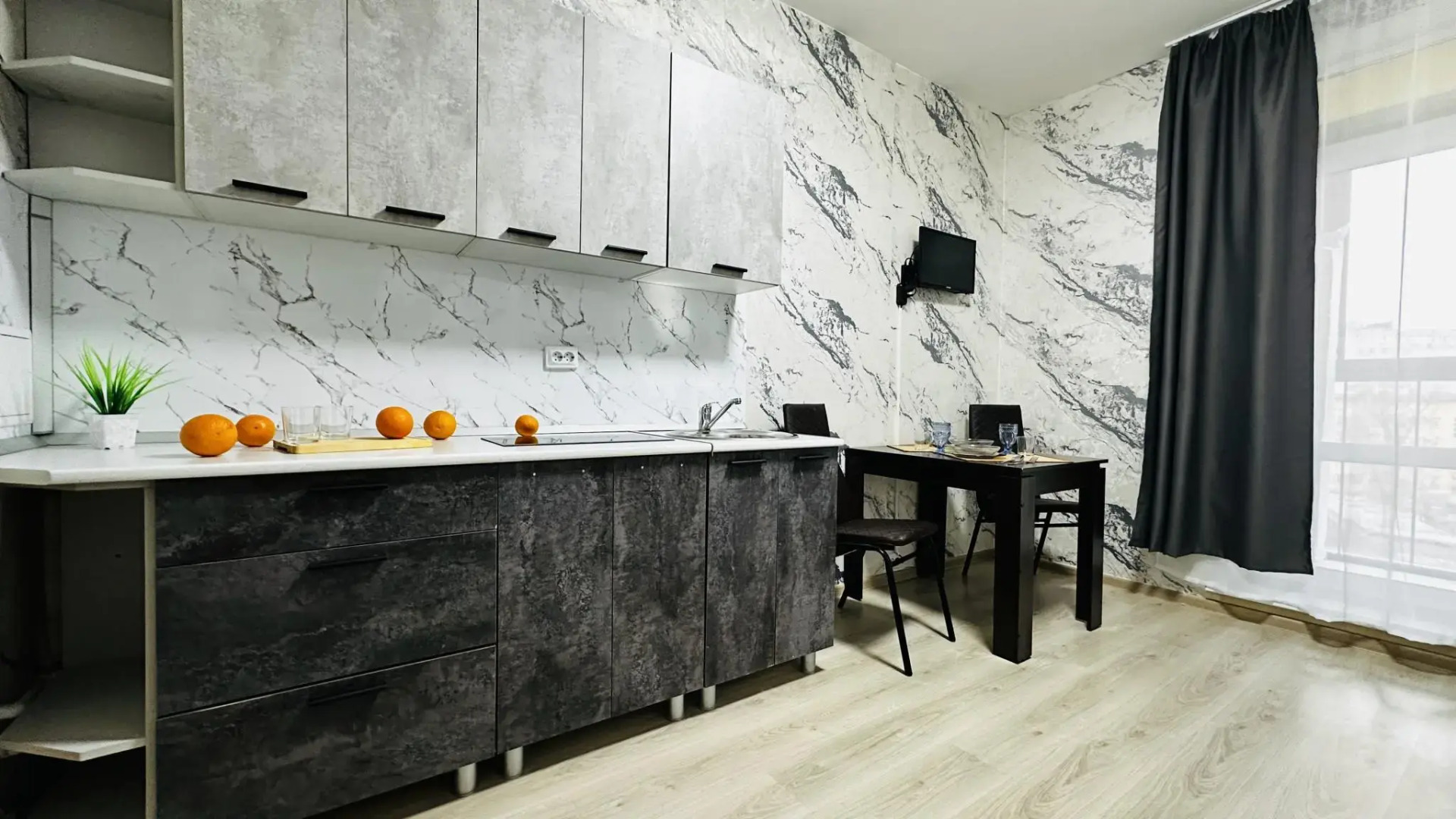 Крыша Мира на улице Революции 52Б