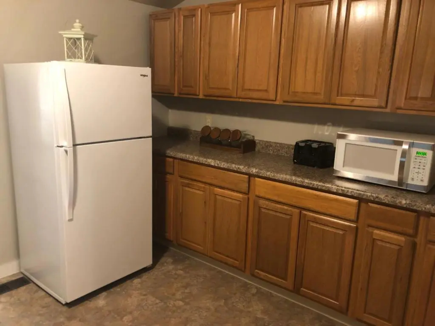 Downtown 2 Bedroom Cottage, Sleeps 6, Walking Distance to Honeywell, Downtown Restaurants, Shopping