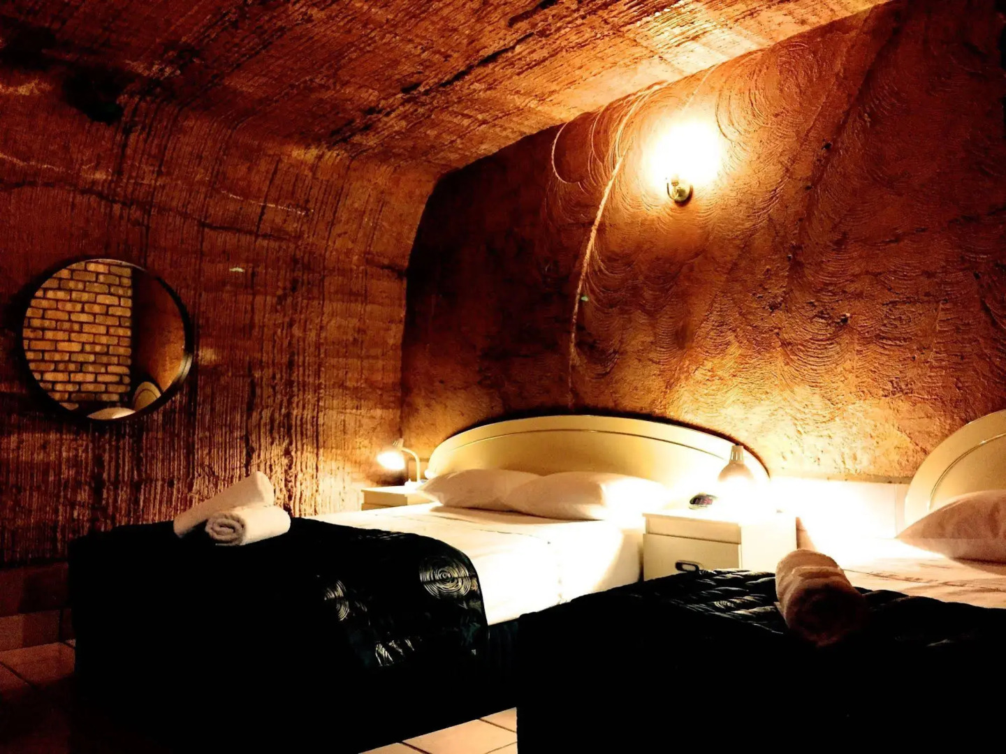 The Lookout Cave Underground Motel