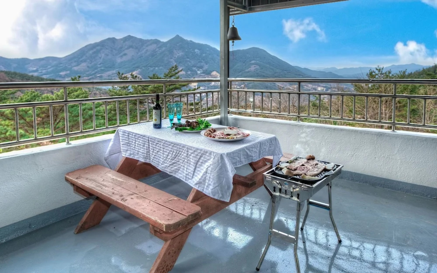 Sancheong Sinsegye Jirisan Resort