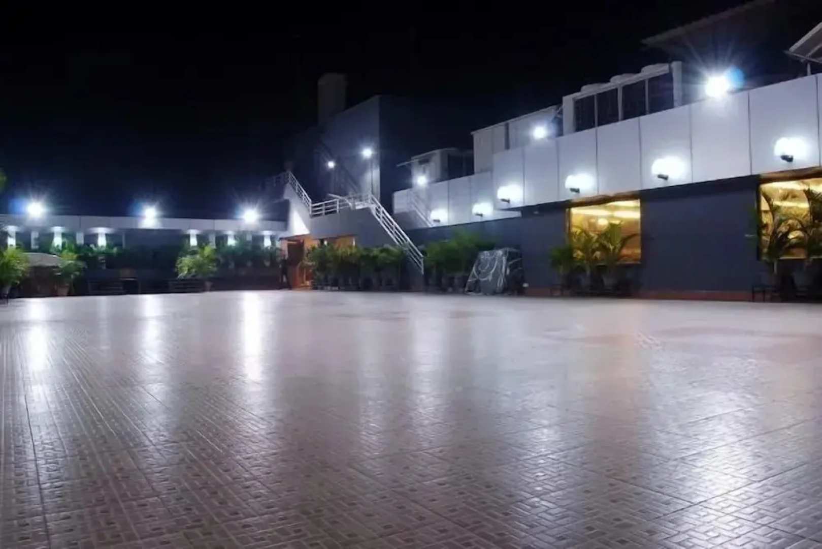 Hotel Ambience Executive