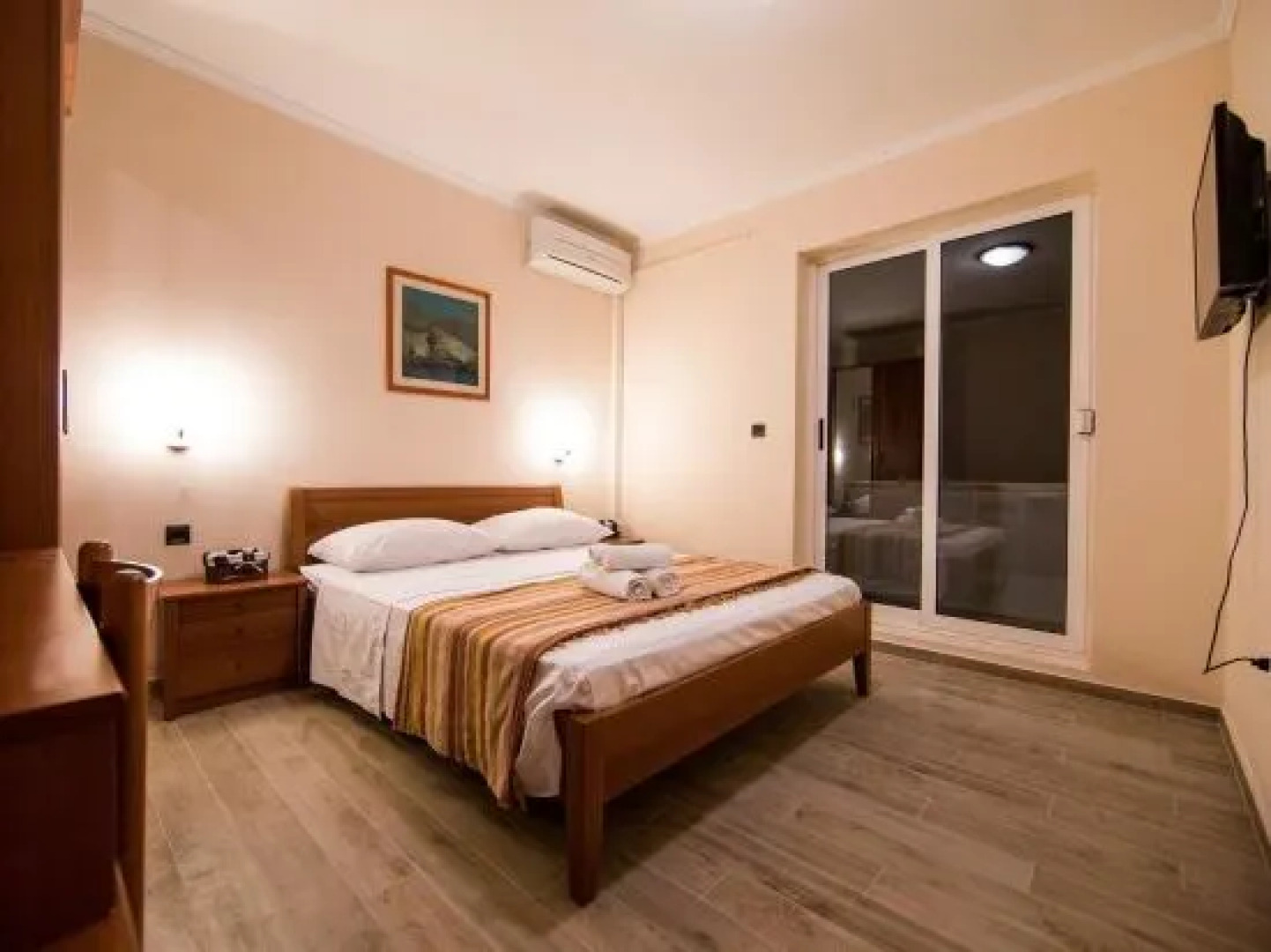 Accommodation Triton