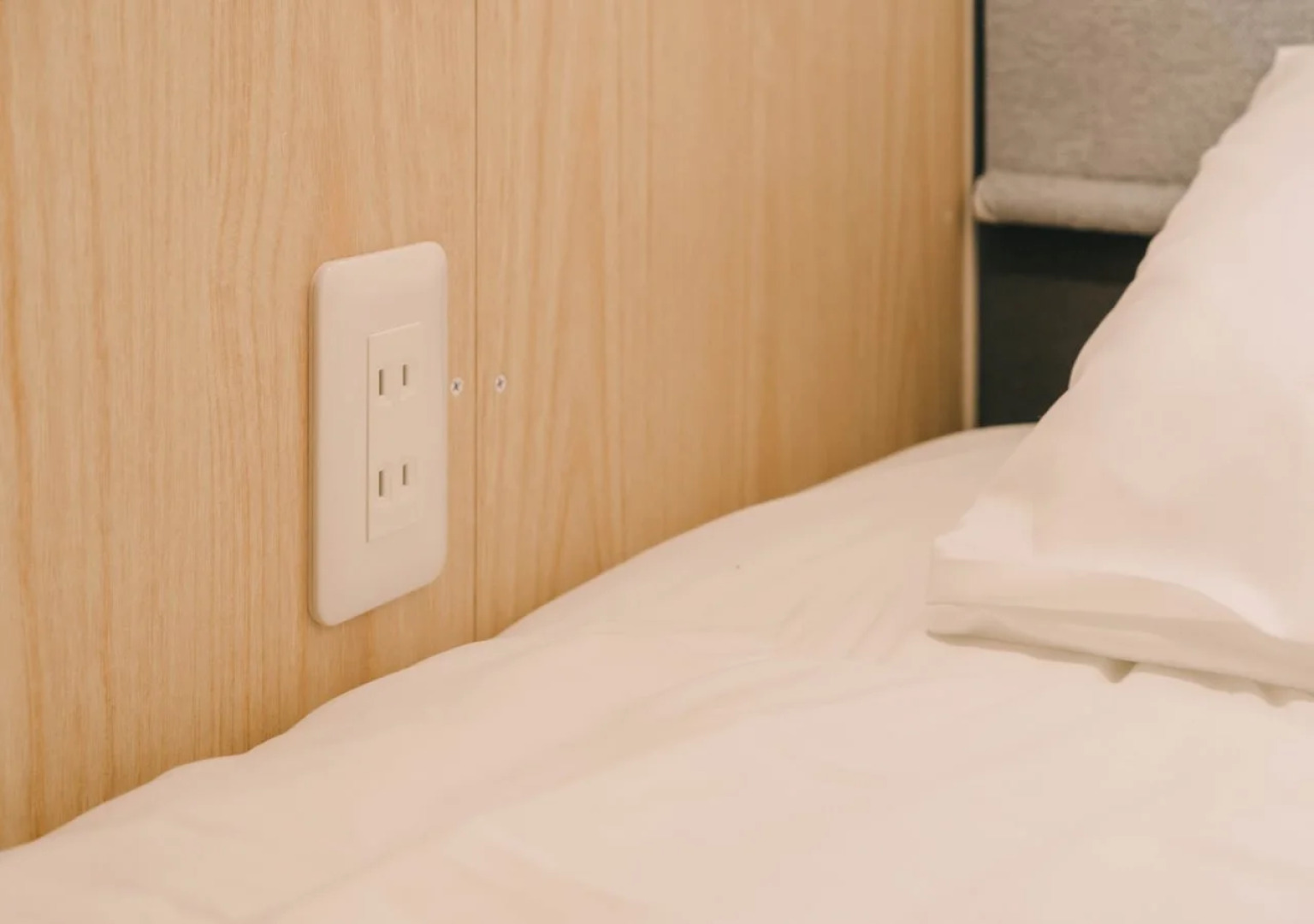 R Hostel Namba South