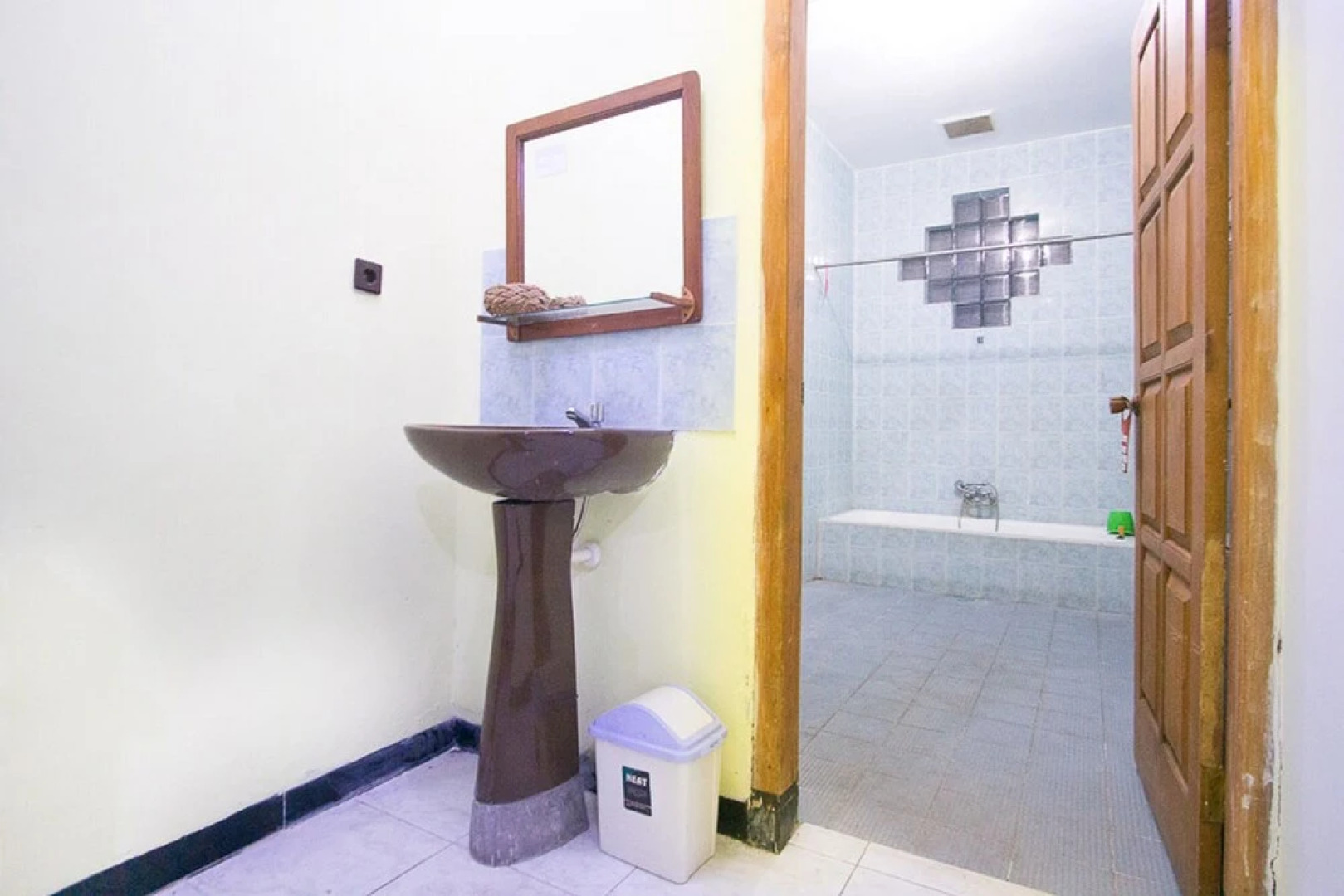 Hotel San Sui And Restoran by RedDoorz