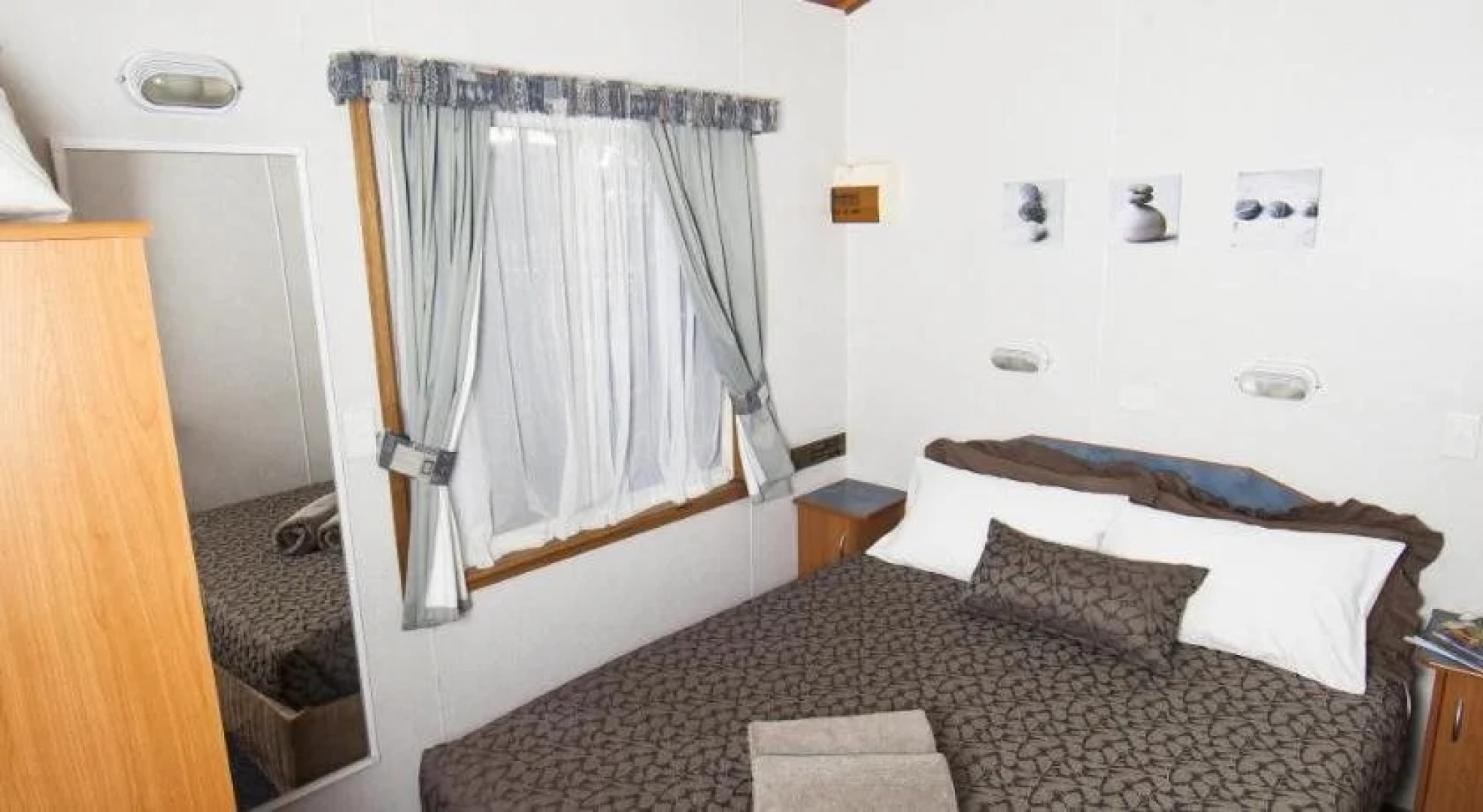 Lakeside Tourist Park