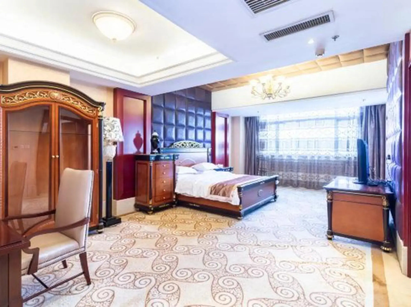 Jifeng Hotel (Shuozhou Passenger North Station)