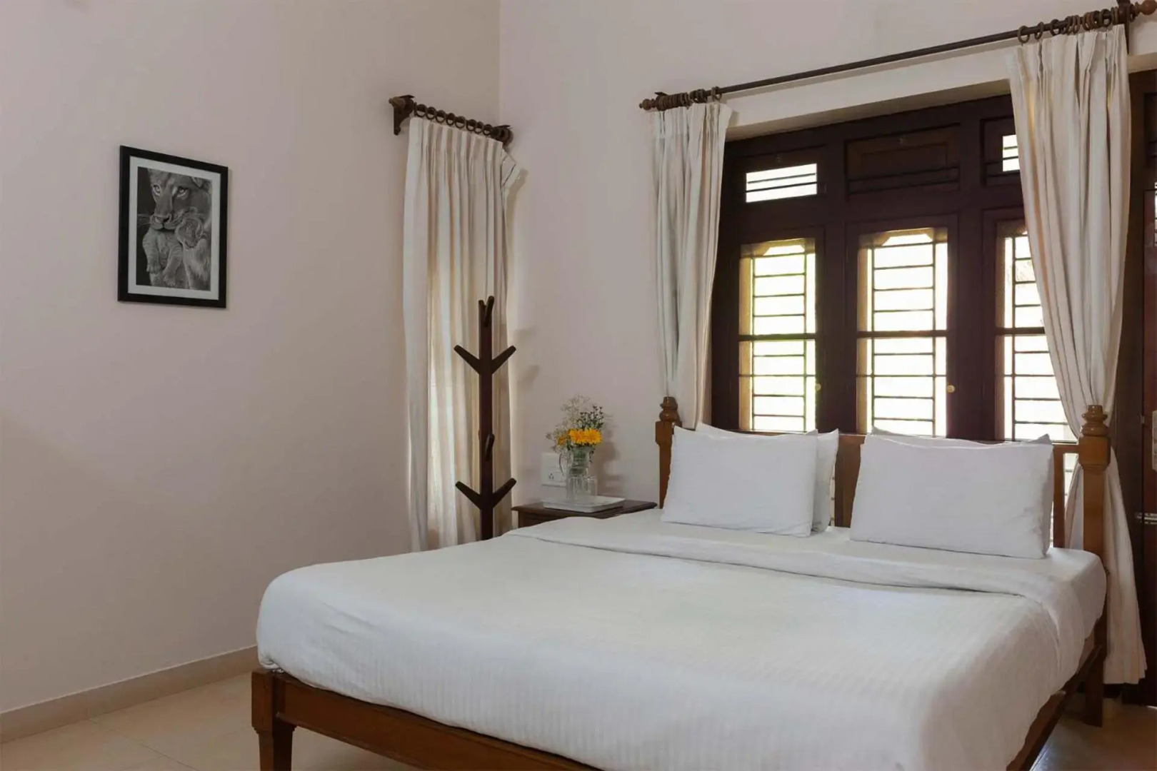 StayVista at Crystal Homestay