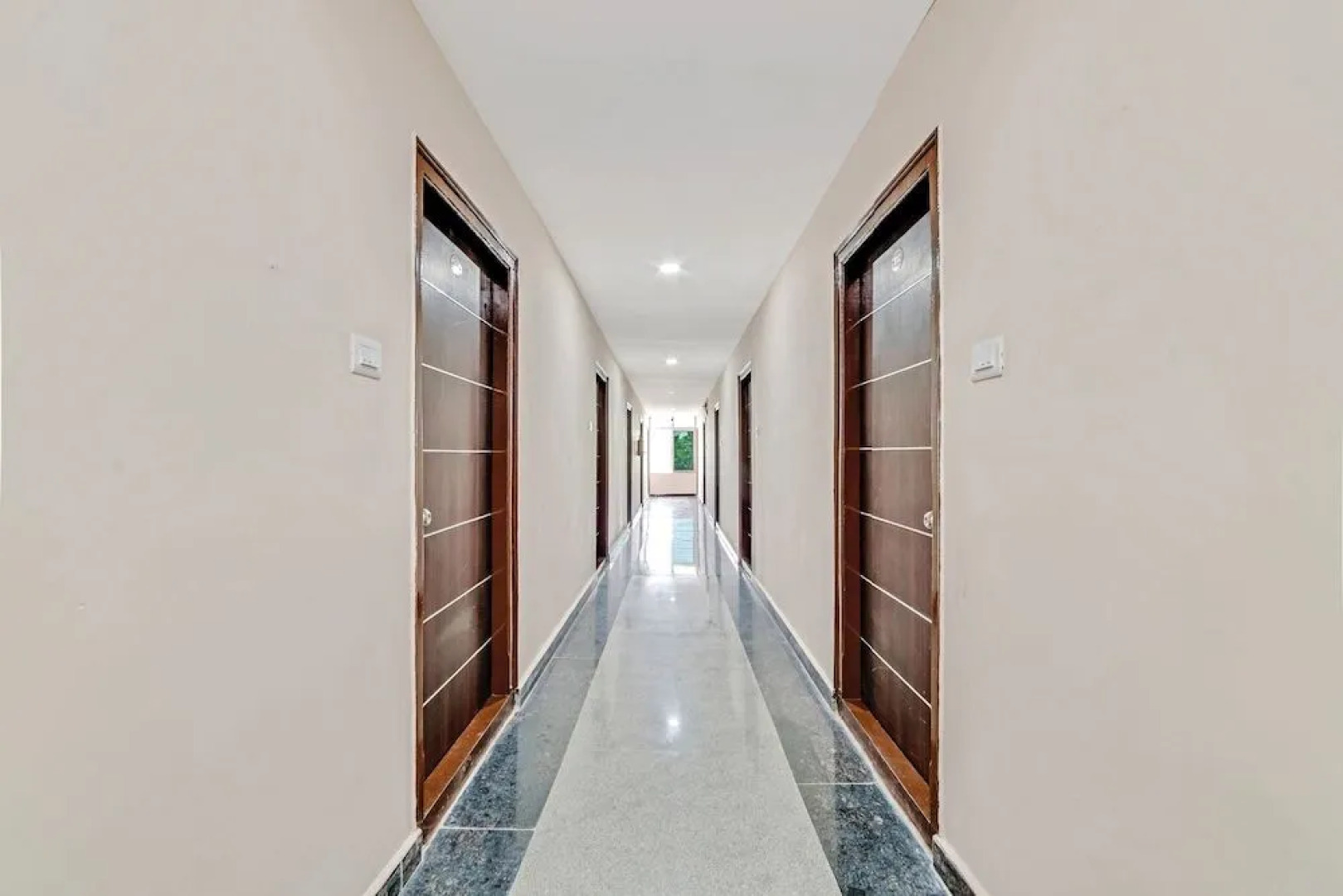 OYO Flagship 60526 5 STAR GRAND