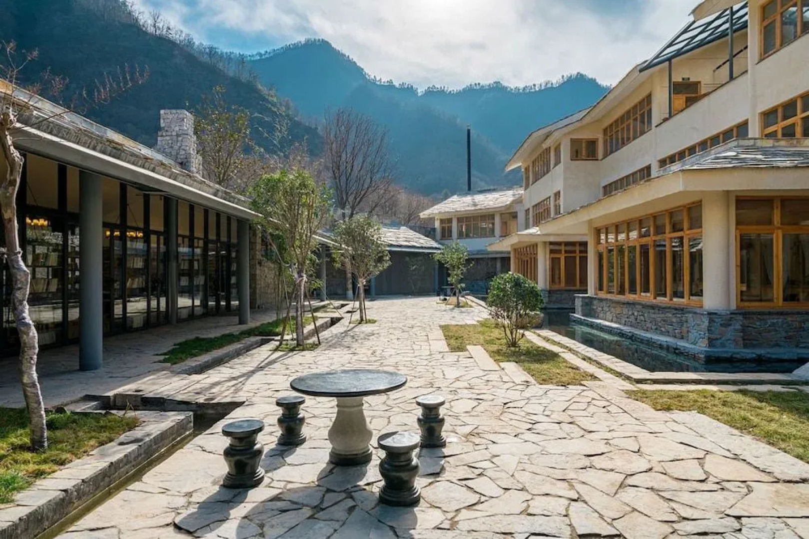 Wuhua Yishu Shouzhuo Park