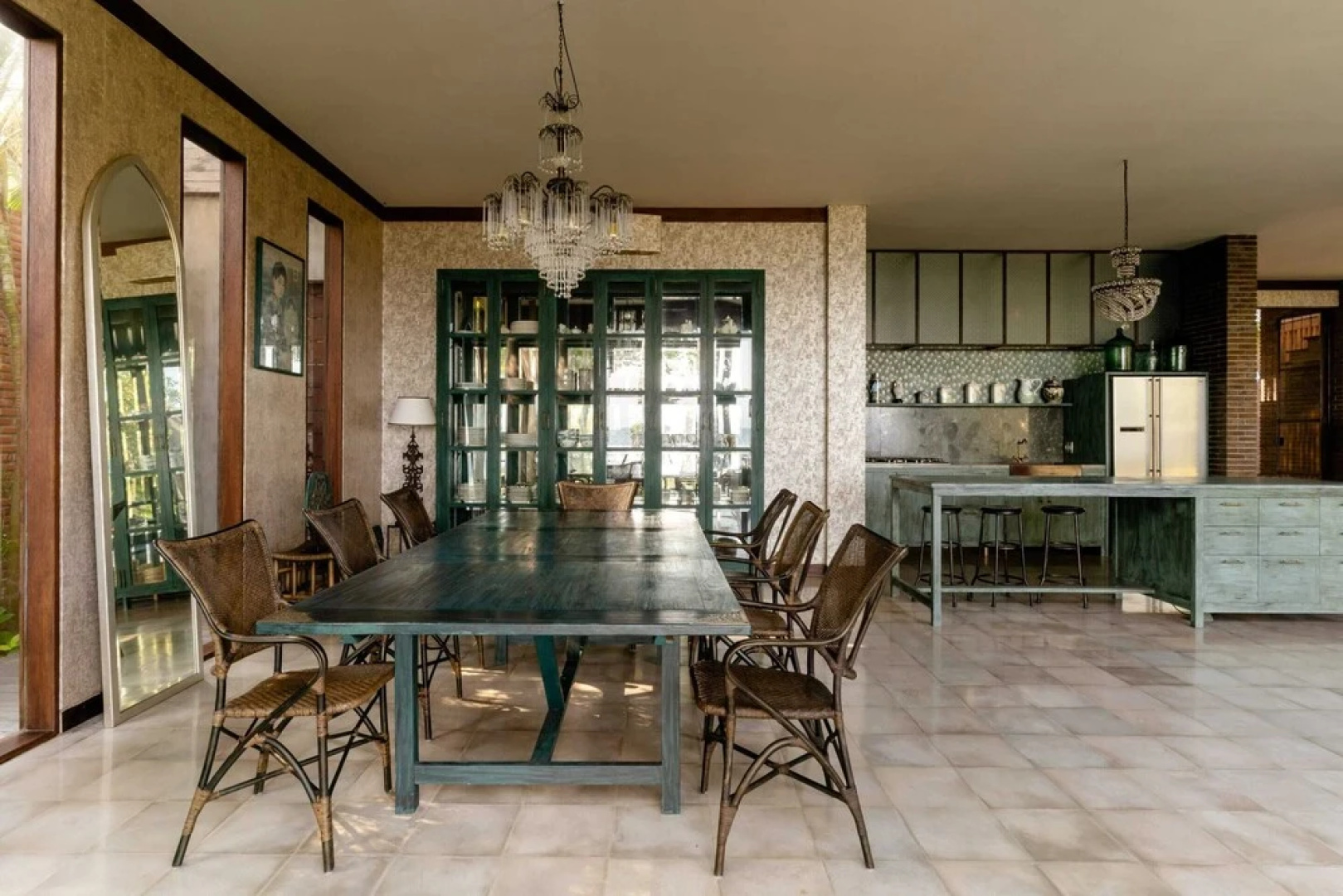 Villa Manis Beachfront