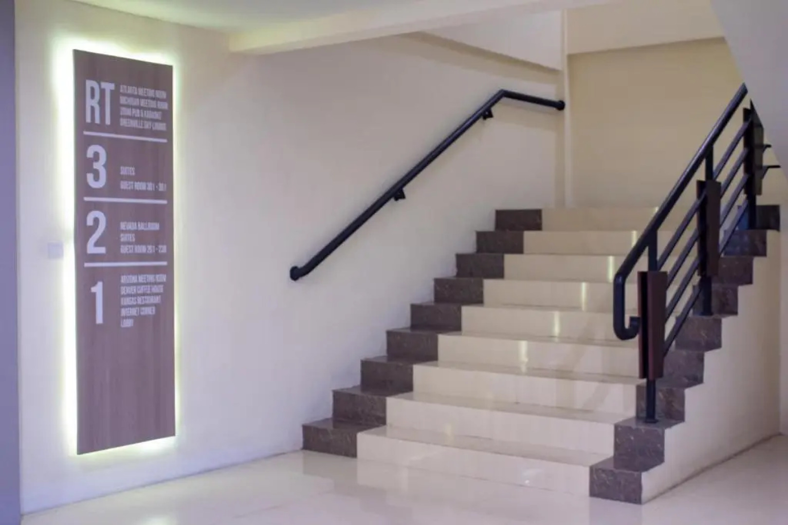 Nevada Ketapang Hotel