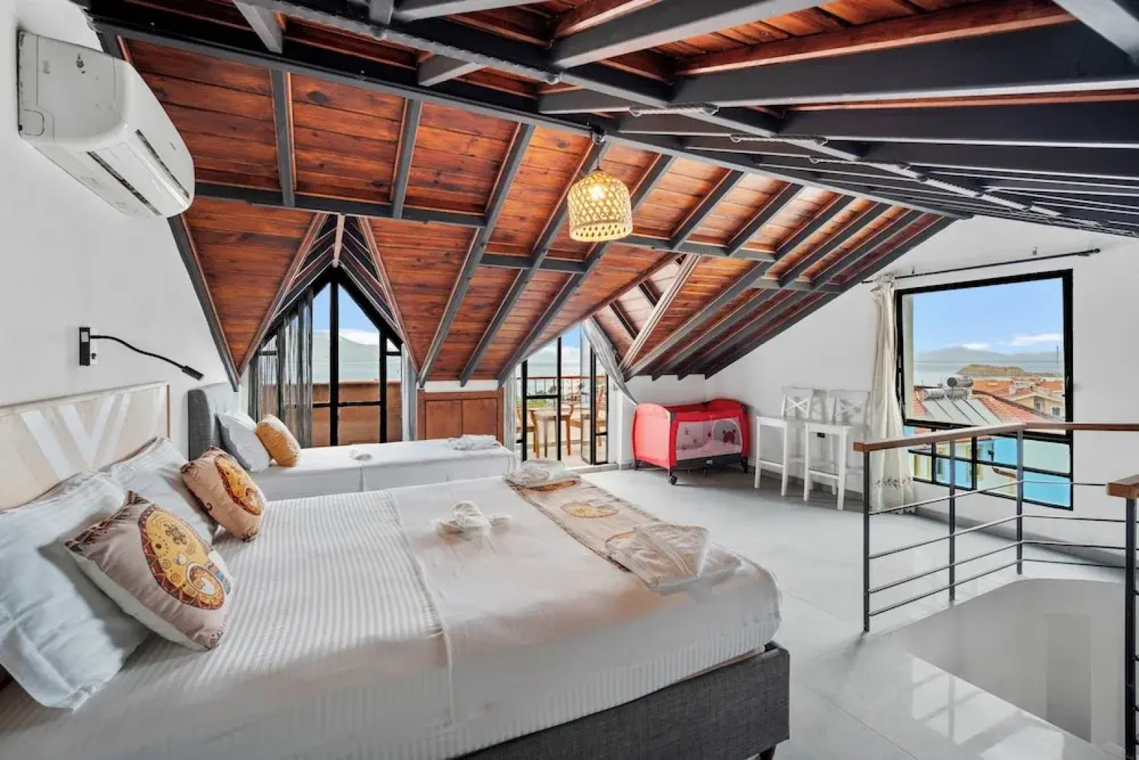 The Green Goose Hotel