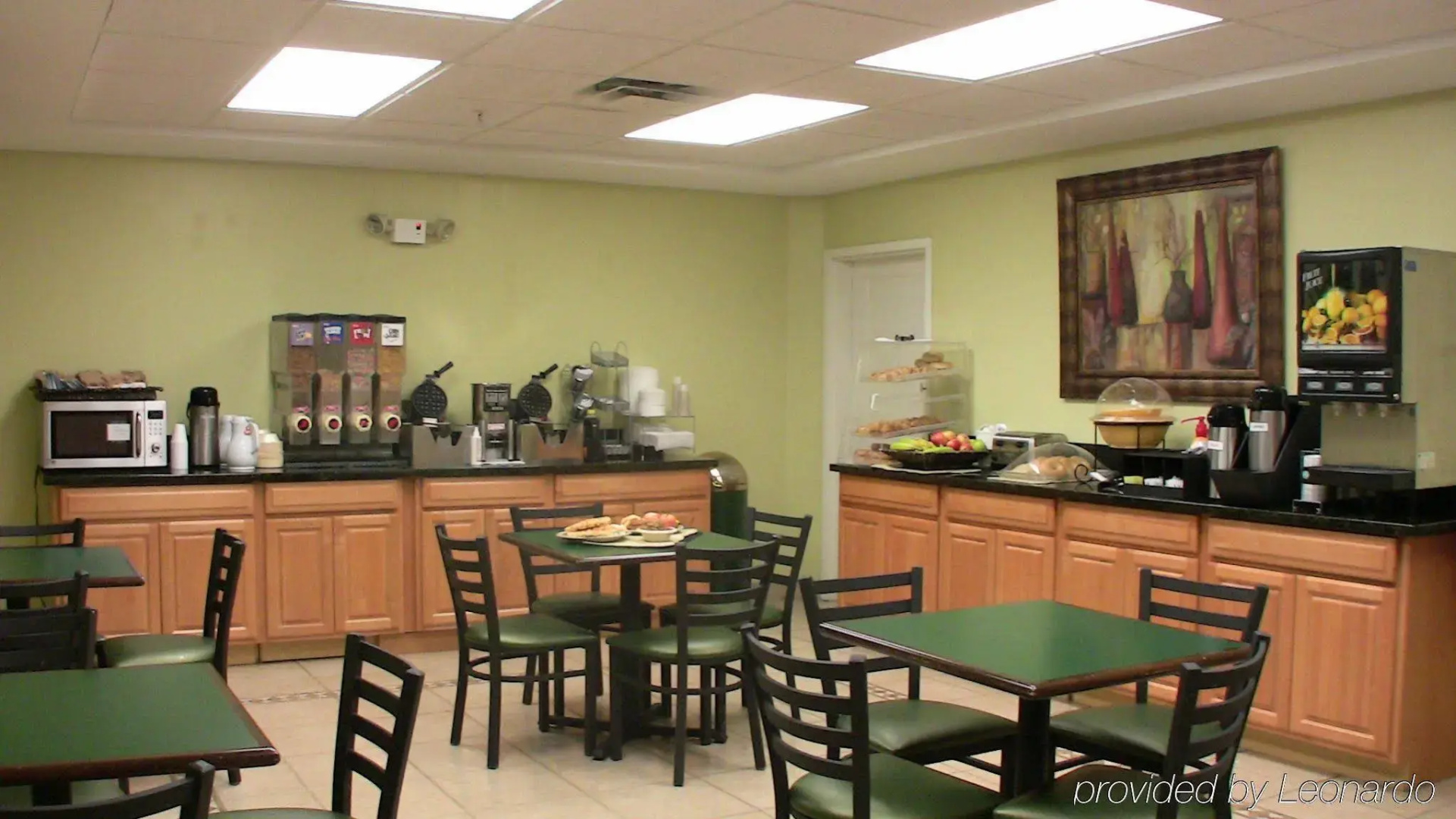 Best Western Plus Newport News Inn & Suites