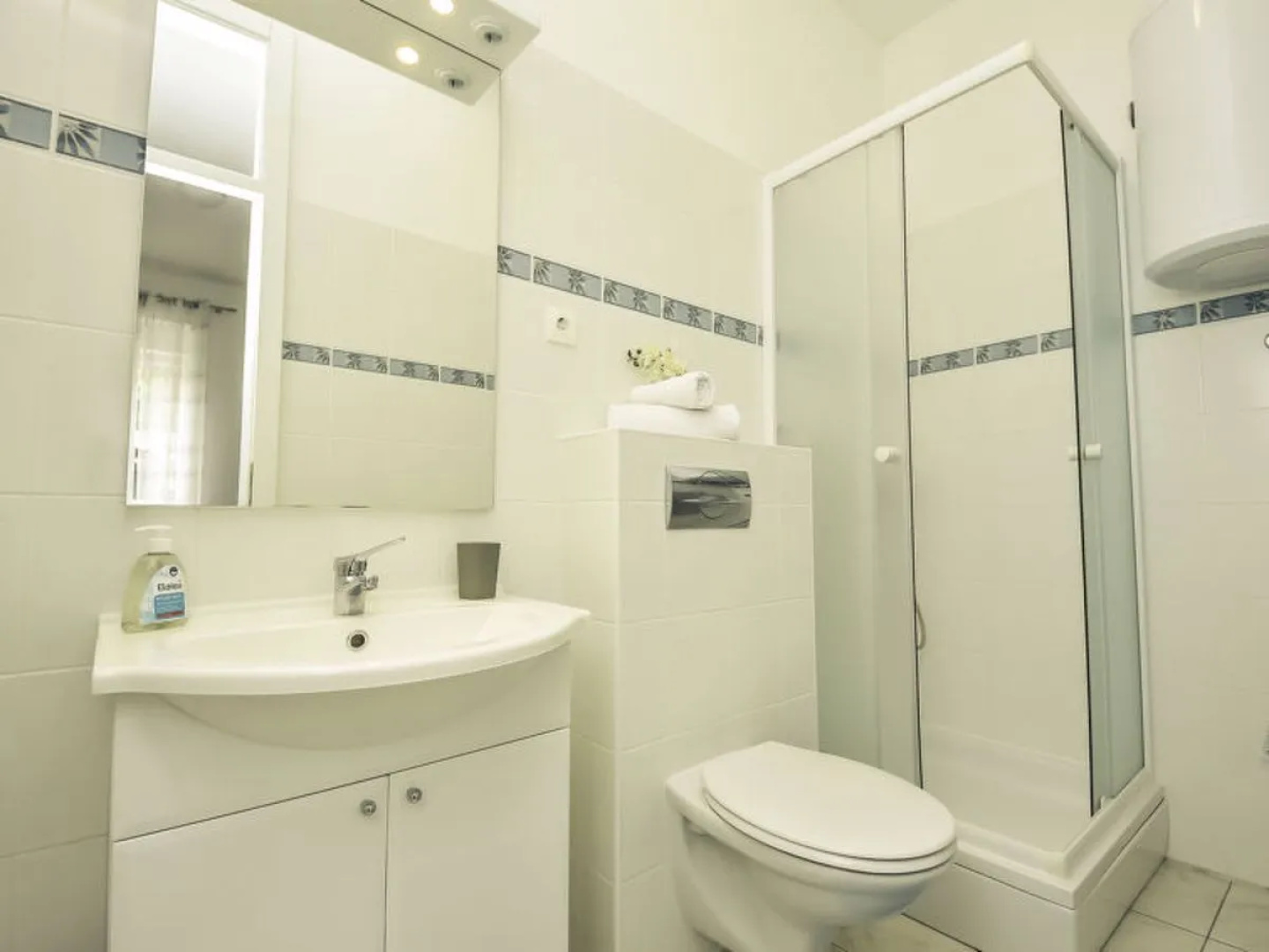 Apartment Snježana Karlobag 28020