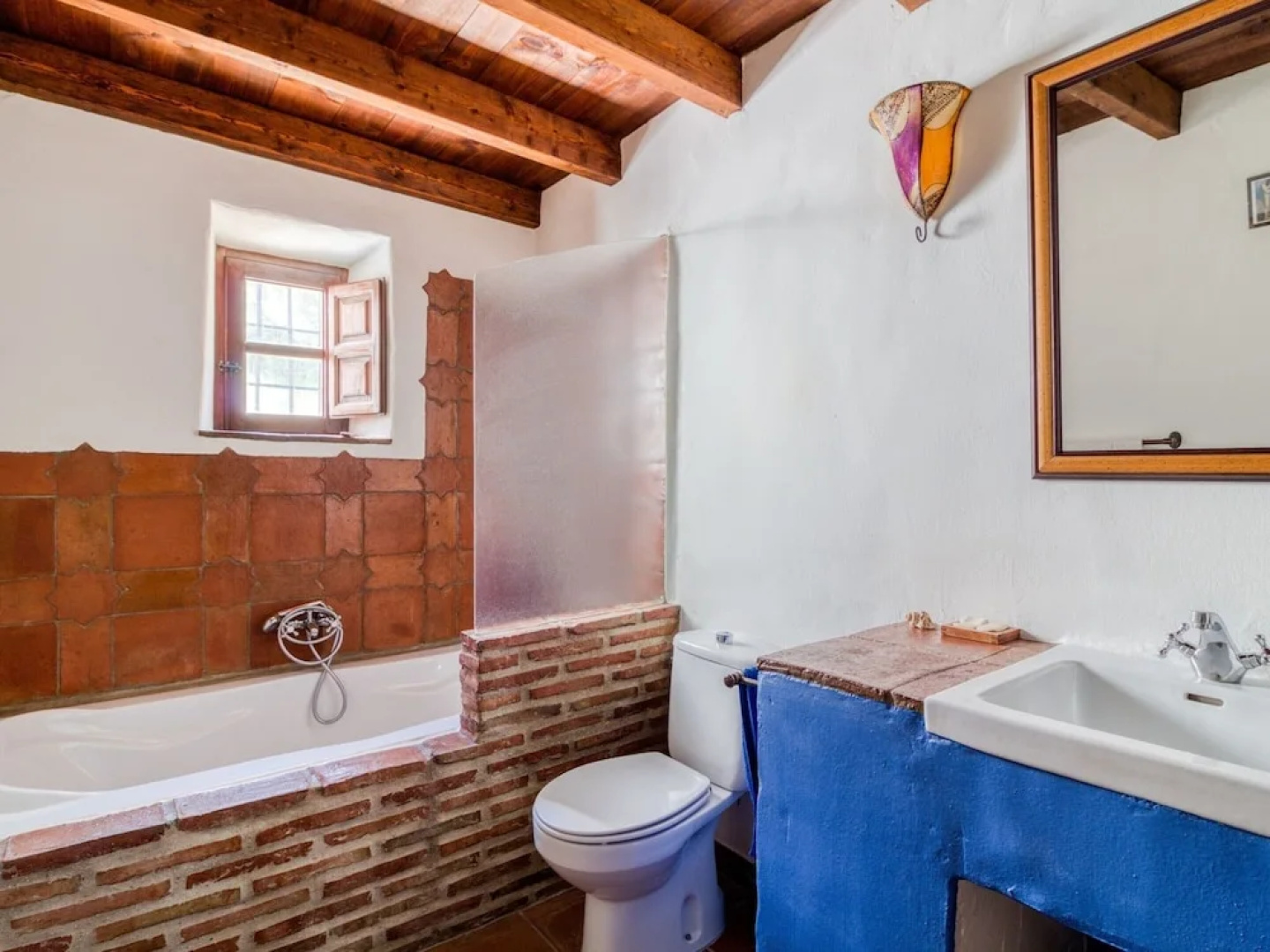 Pretty Cottage in Alcaucín with Private Swimming Pool