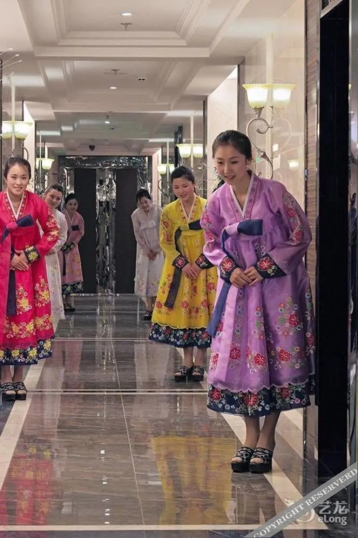 Dandong Jiangbin International Hotel (Yalu River Broken Bridge Scenic Spot Railway Station Branch)