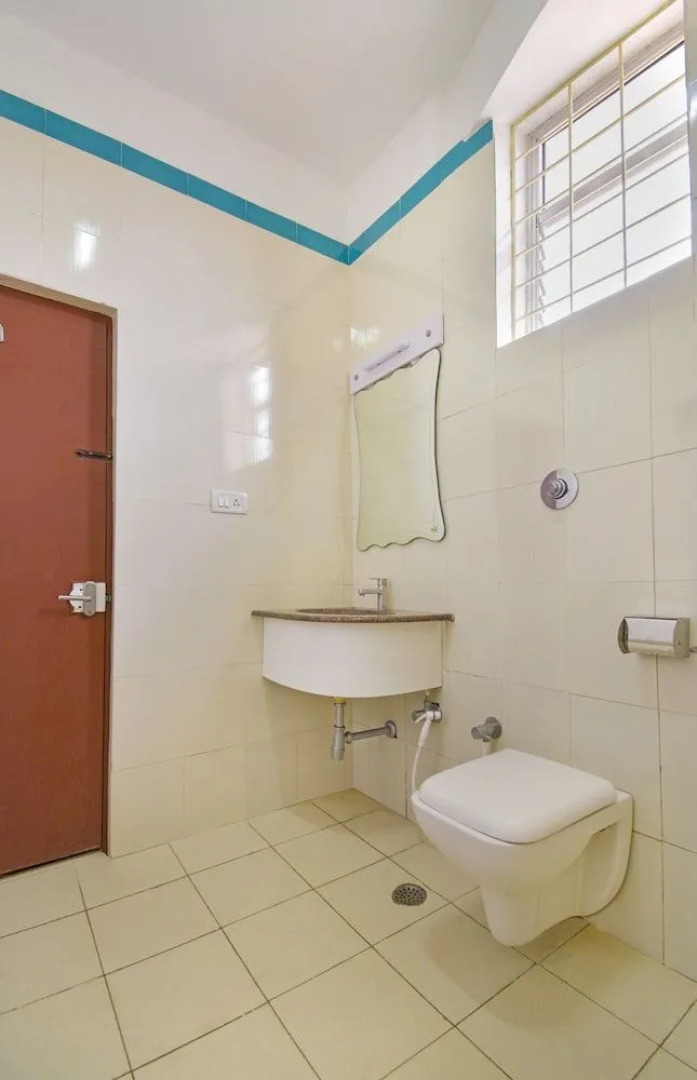 OYO 7570 Near KSRTC Bus Stand