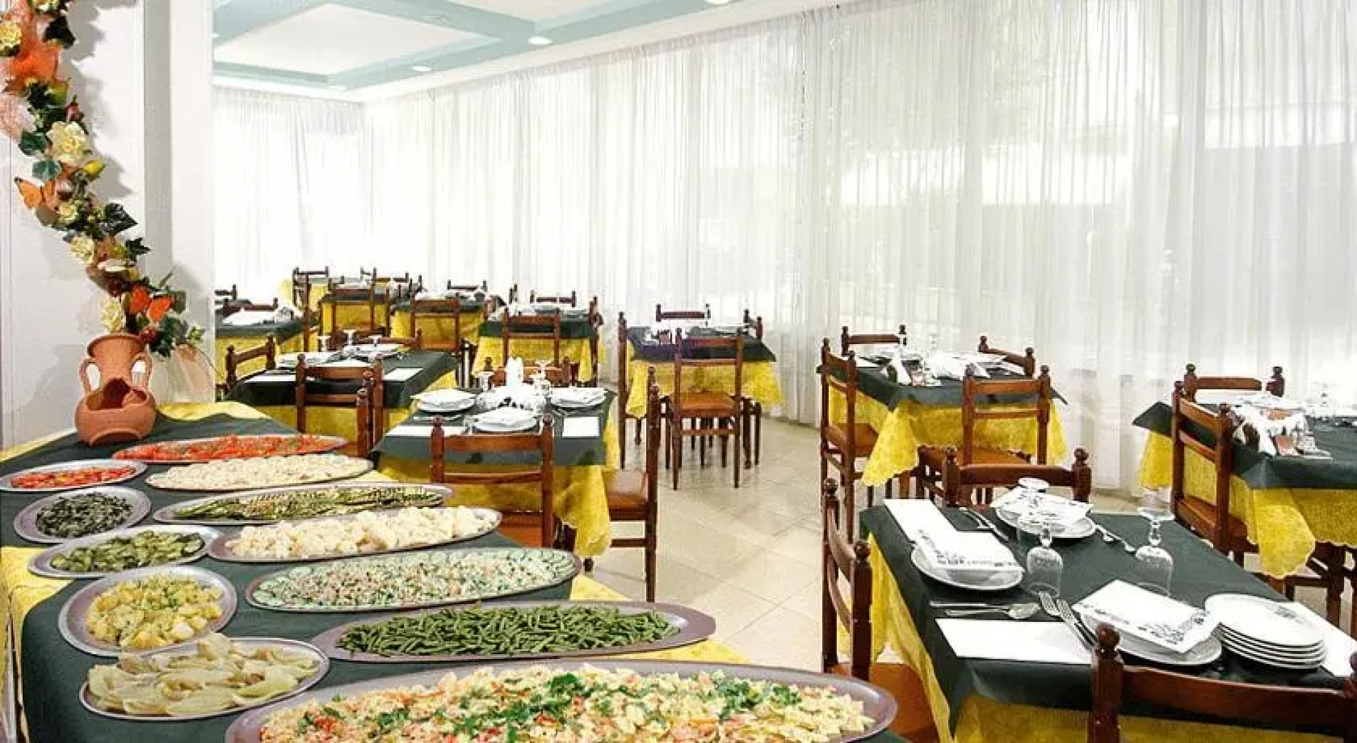 Hotel Ascot