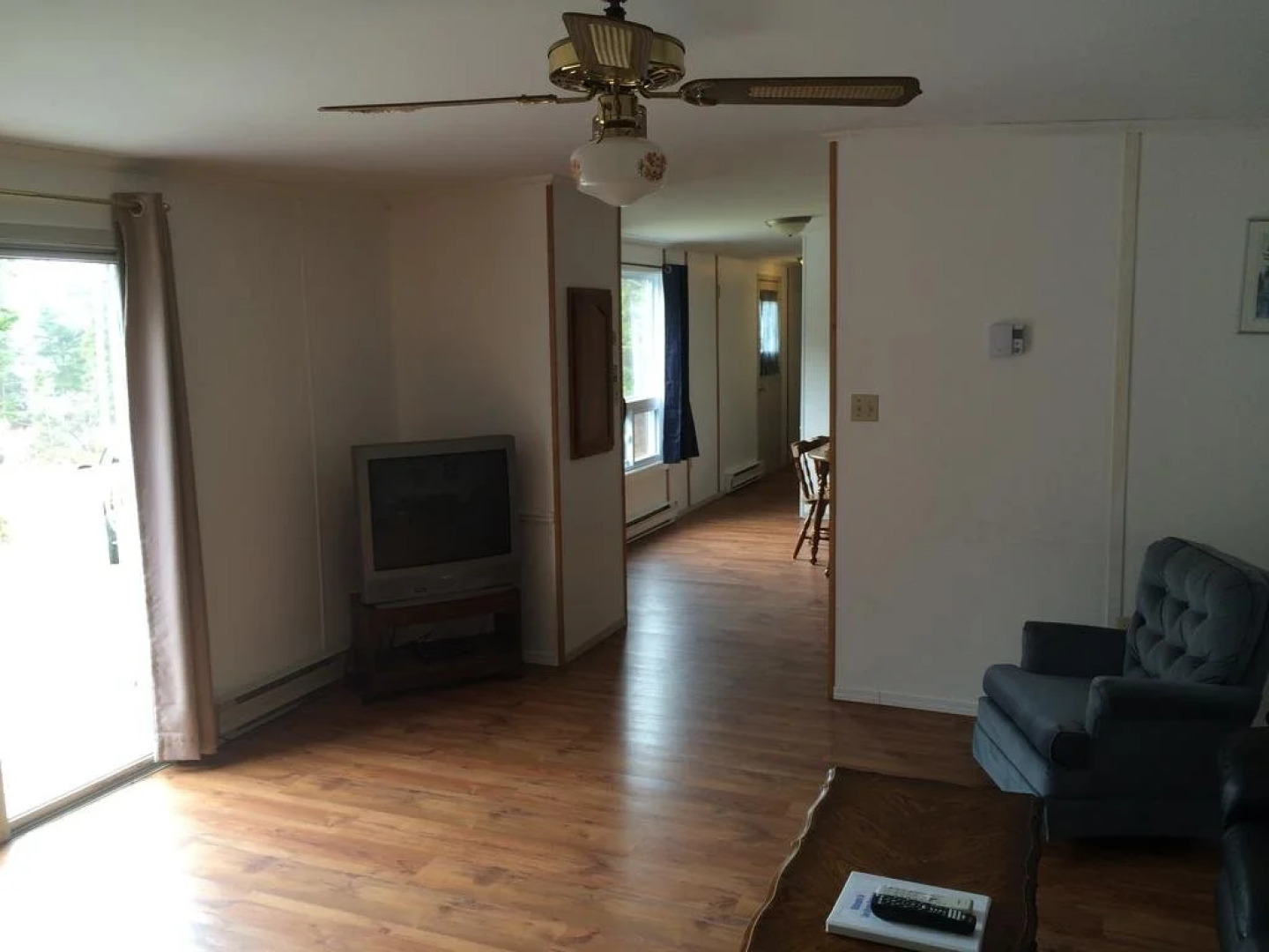 Sea Breeze Cottages & Motel