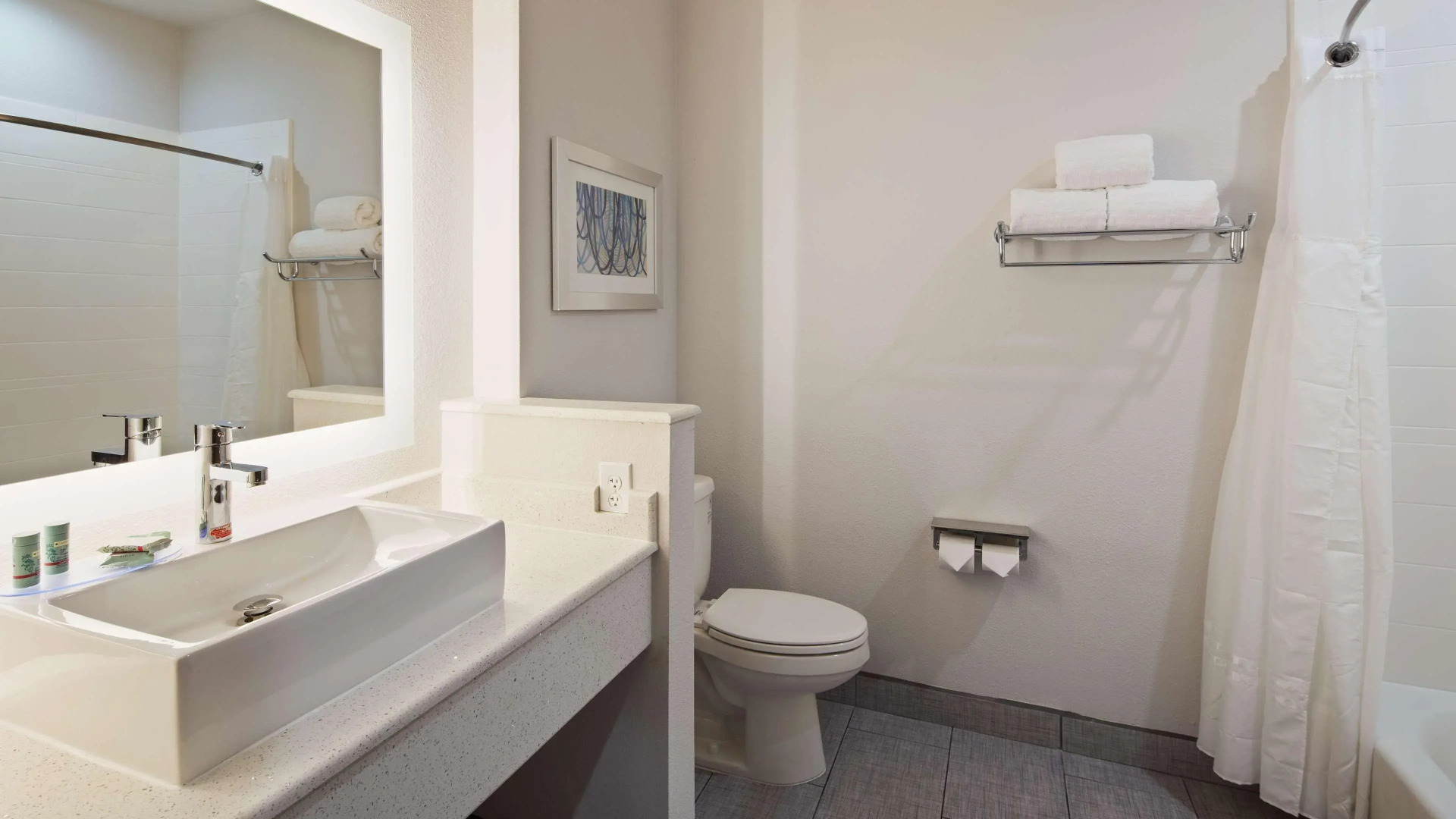 Best Western Green Oaks Inn & Suites