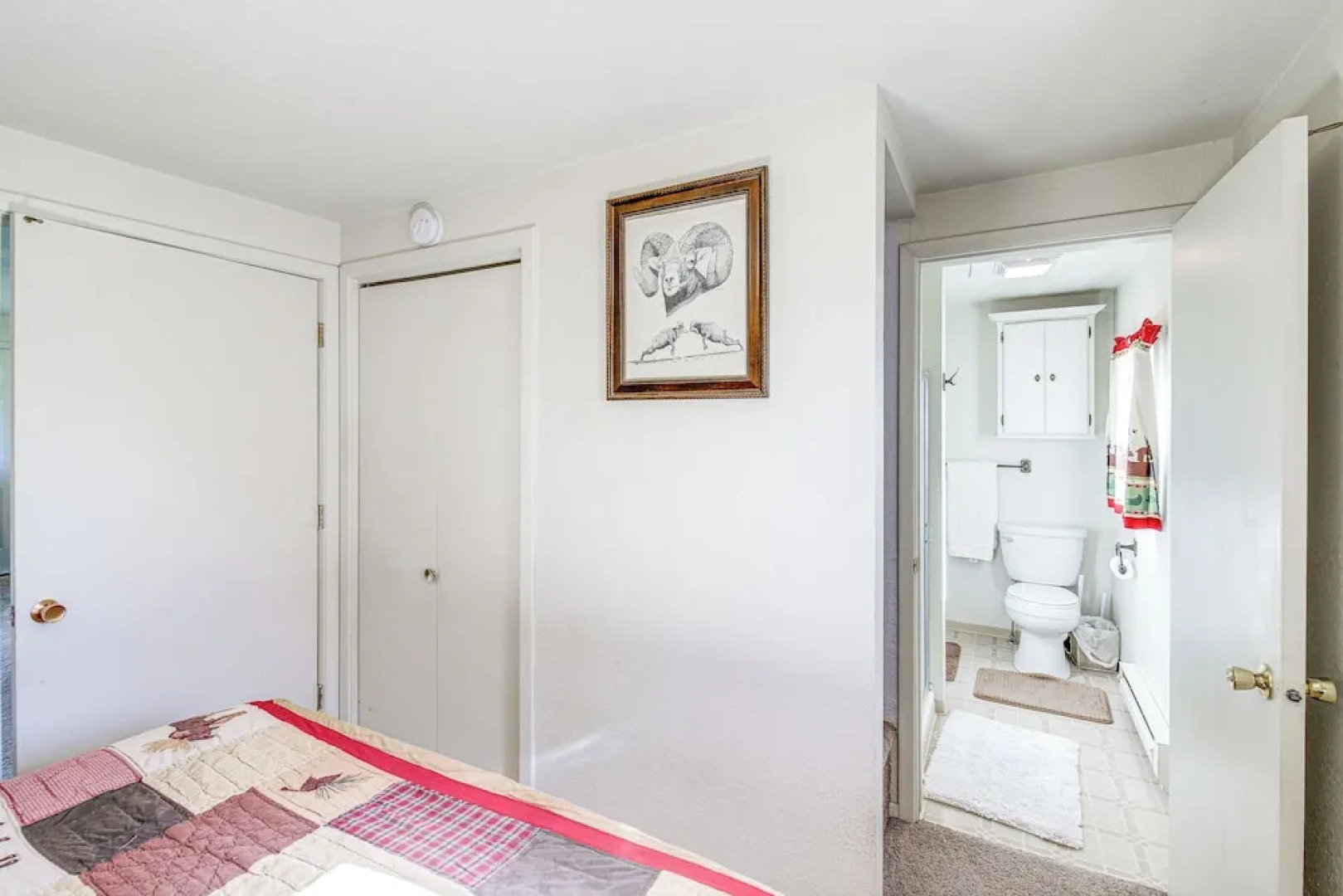 Charlo Cabin Rental ~ 20 Mi to Flathead Lake!