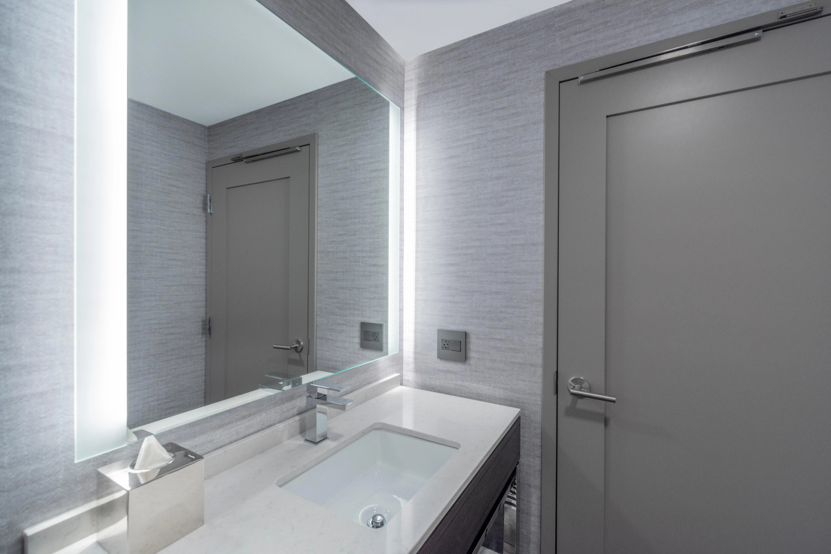 Holiday Inn Express Boston Logan Airport - Revere by IHG