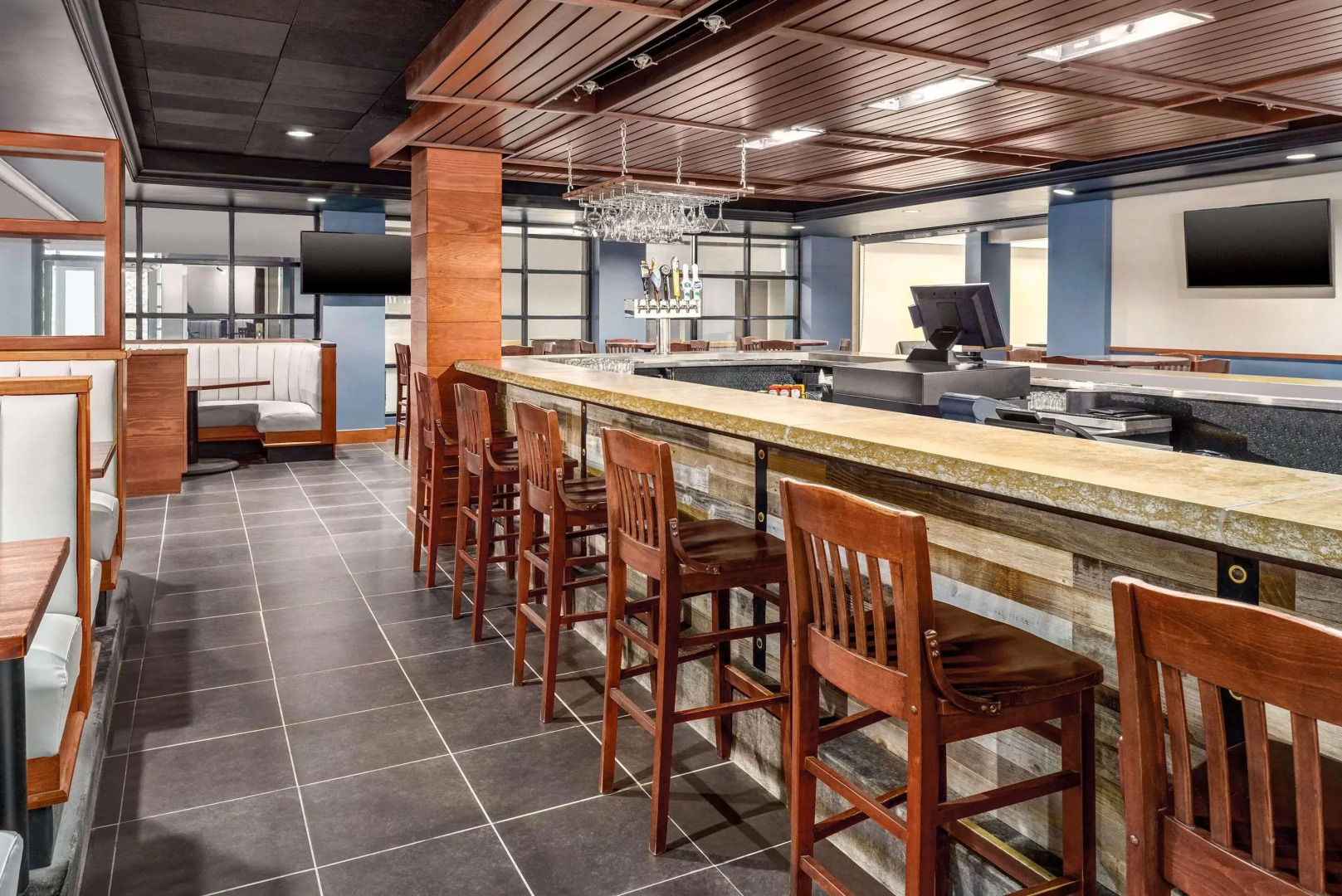 Radisson Hotel Milwaukee Airport