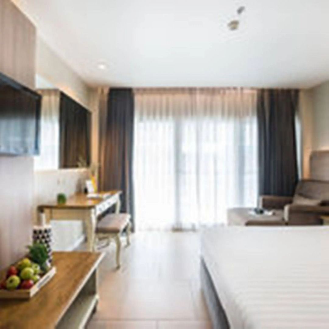 Sea Me Spring Too Hotel