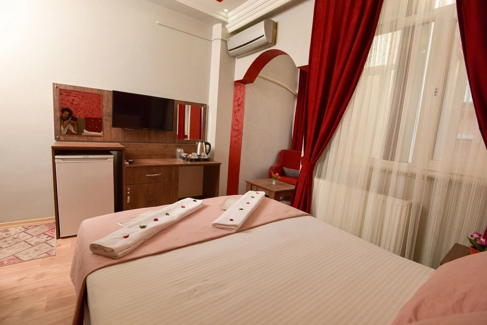 Rays Hotel