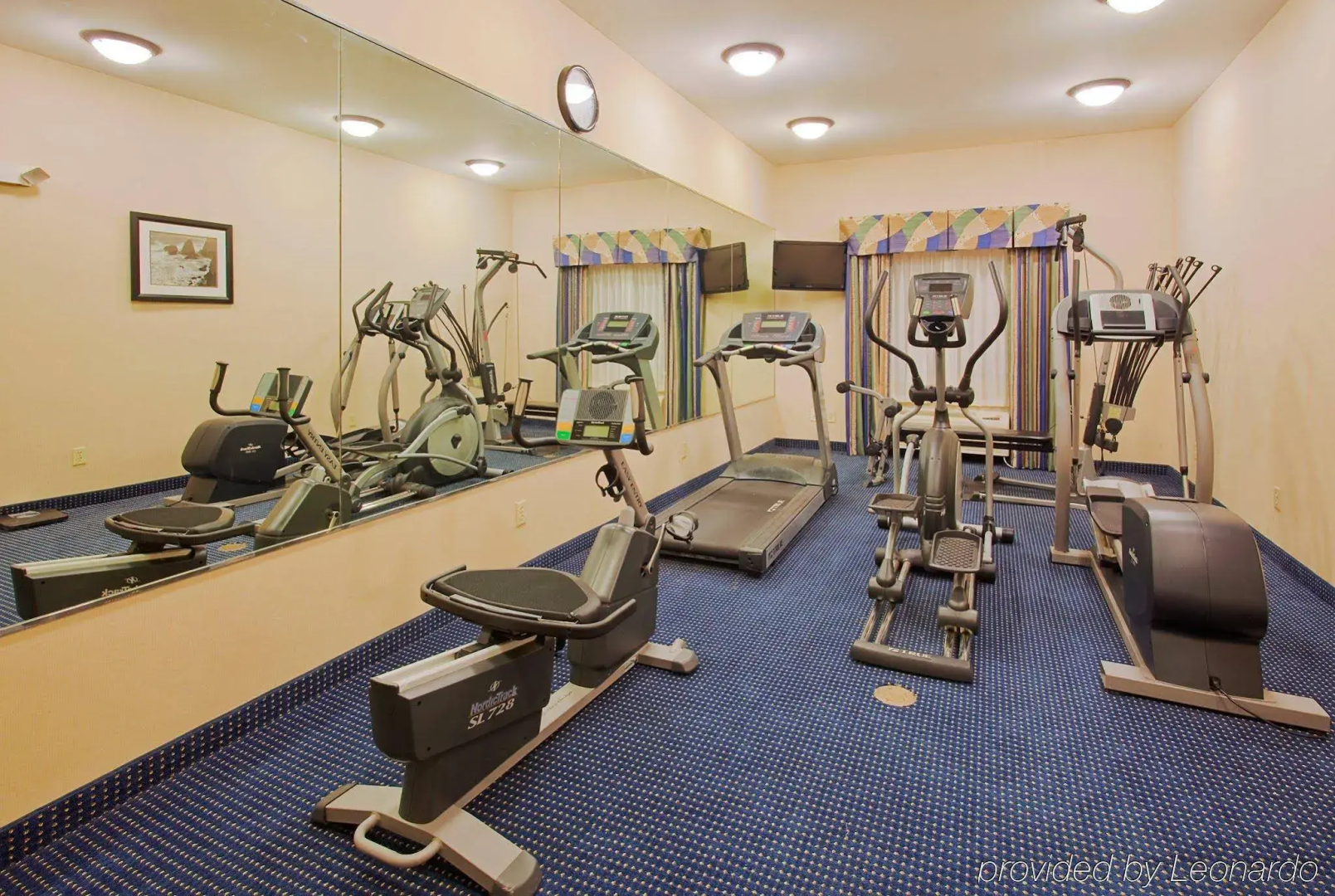 Holiday Inn Express Hotel & Suites Panama City-Tyndall by IHG
