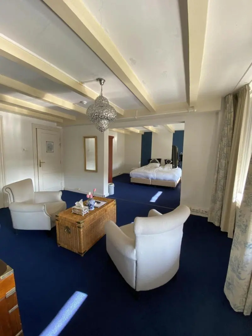 Hotel Bridges House