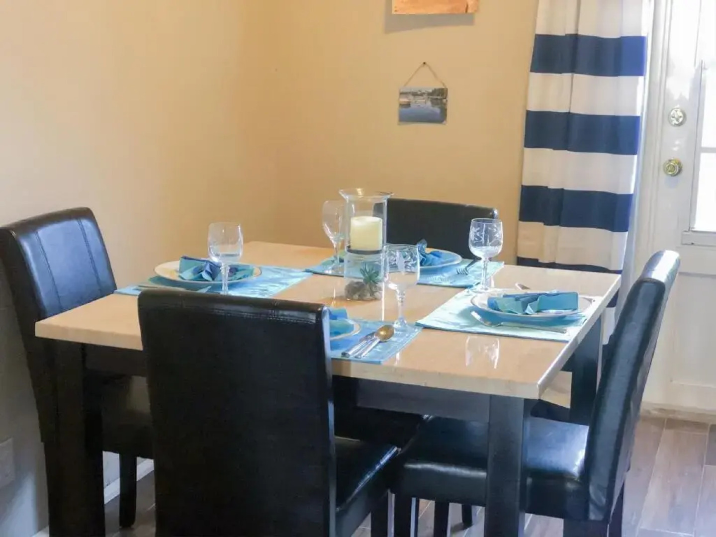 Acacia Express 2S Quiet Garden Setting Twizy Charger