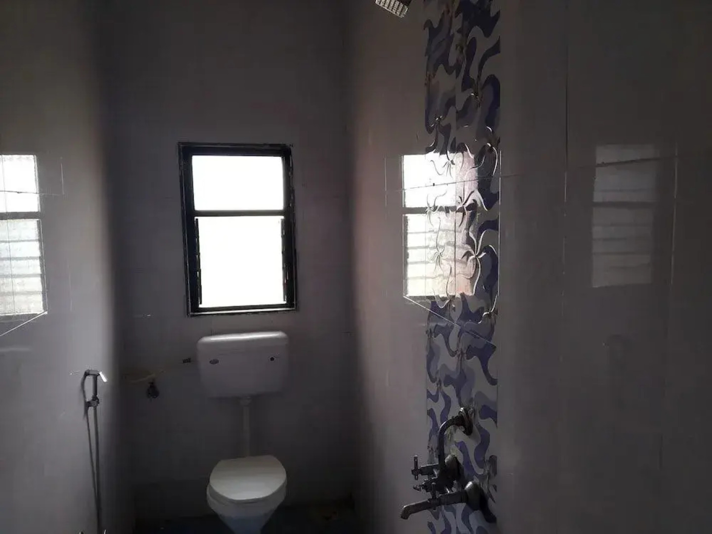 Hotel Savali Lodging