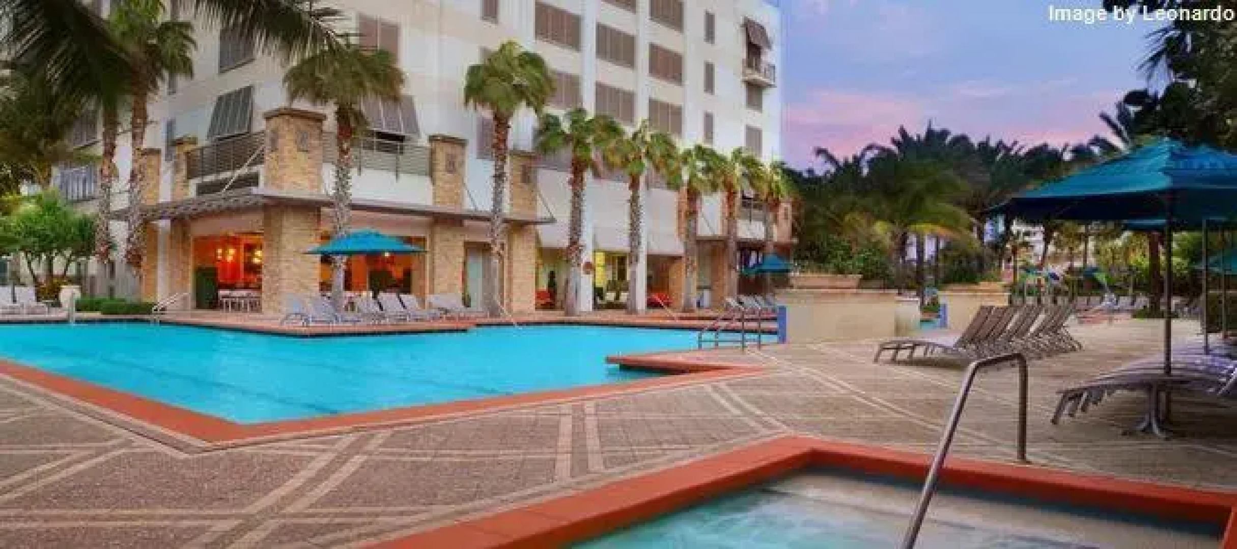 Crowne Plaza Oceanfront (closed Down)