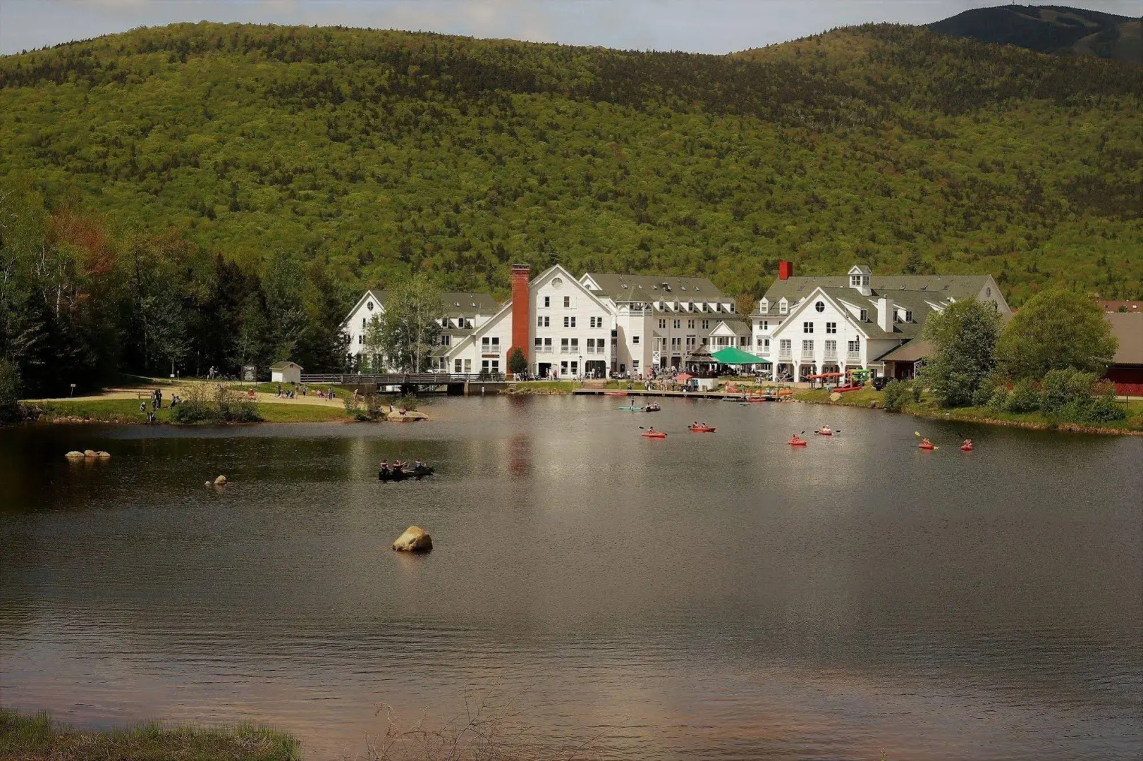 Golden Eagle Lodge