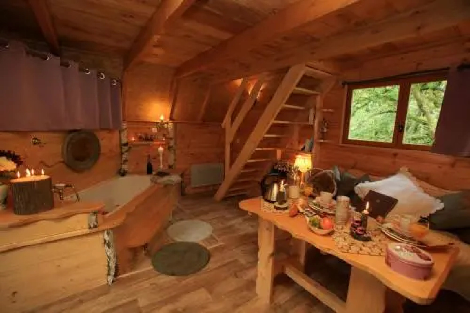 Le Nid dans les Bruyères