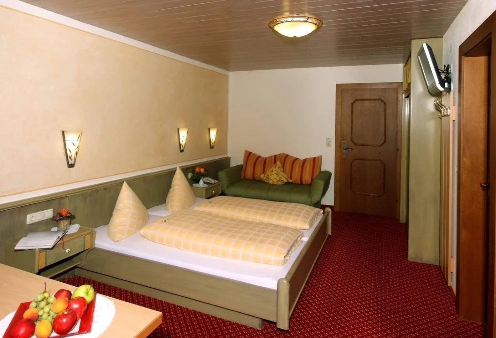 Hotel Garni Tuxerstübl