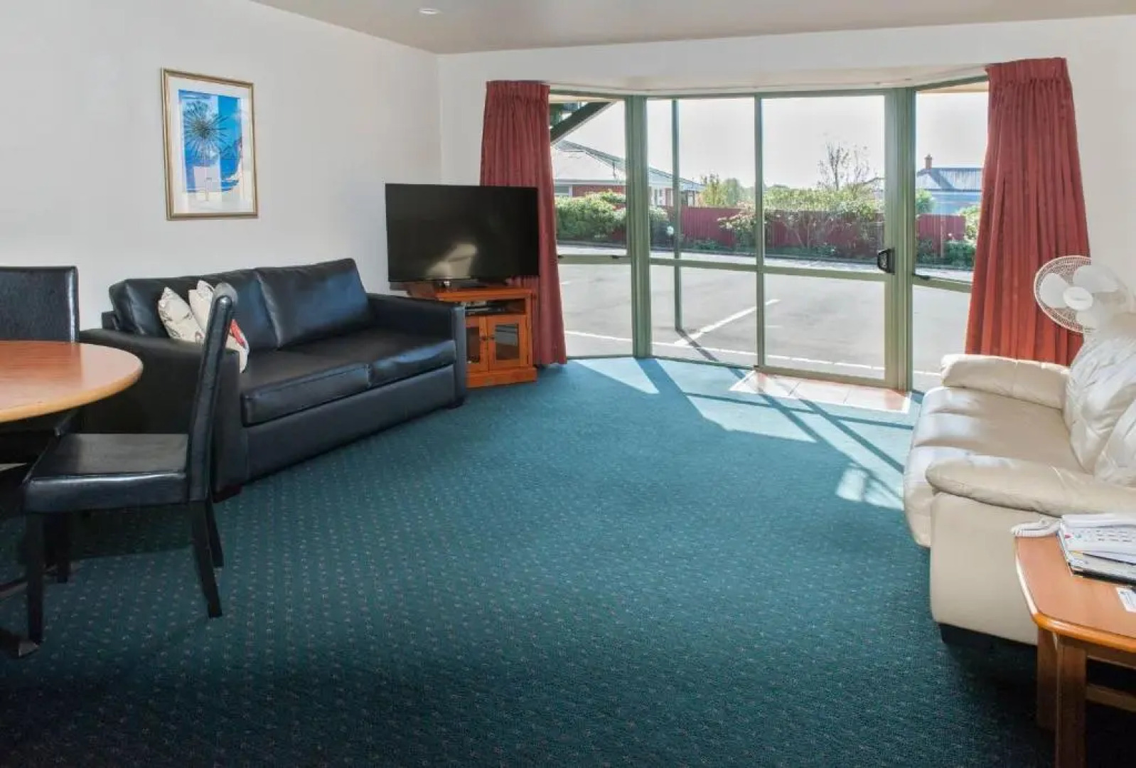 Asure Ashley Motor Lodge