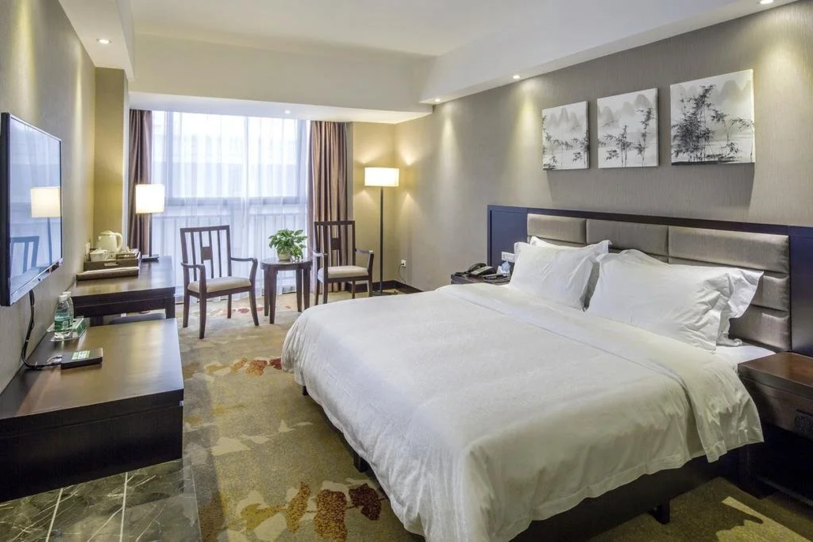 Camphor Forest Hotel