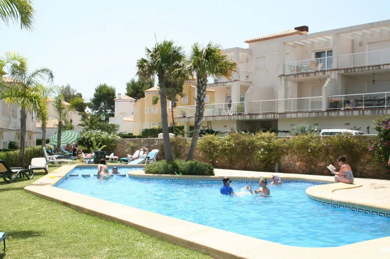 Apartamentos Serviden Augusta La Sella