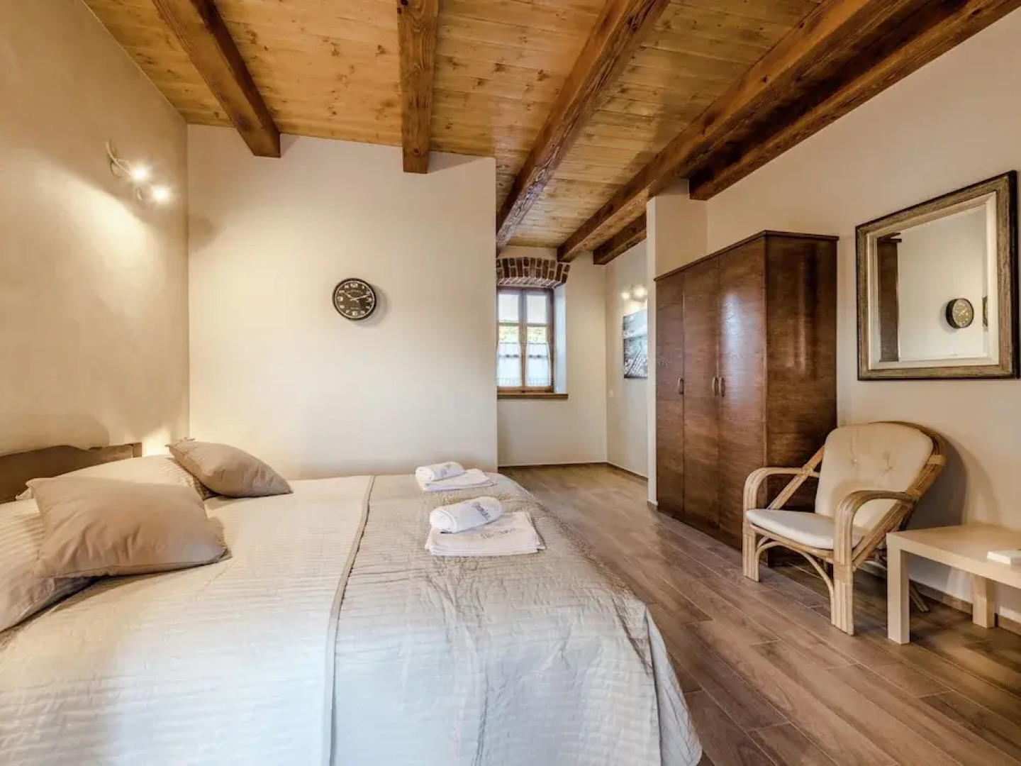 Villa in Sukosan With Pool Near the Sea