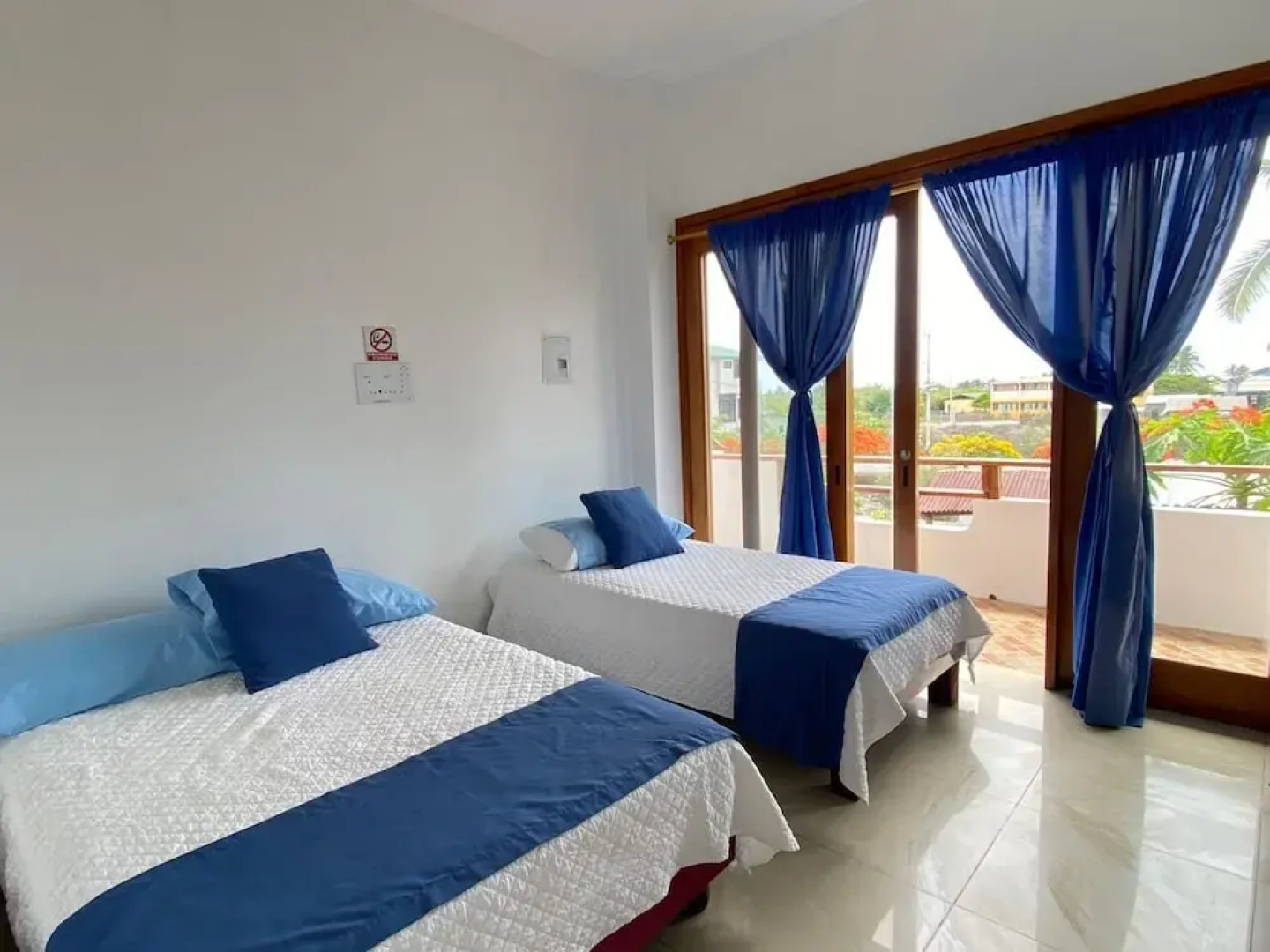 Hospedaje Delfin Azul
