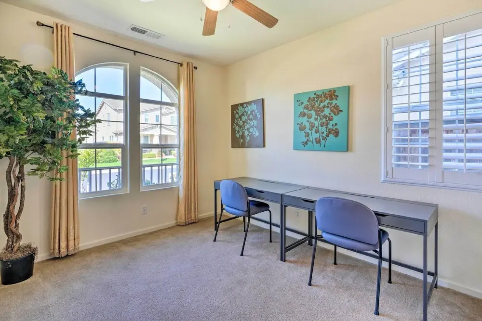 Elk Grove House w/ Grill ~ 3 Mi to Old Town!