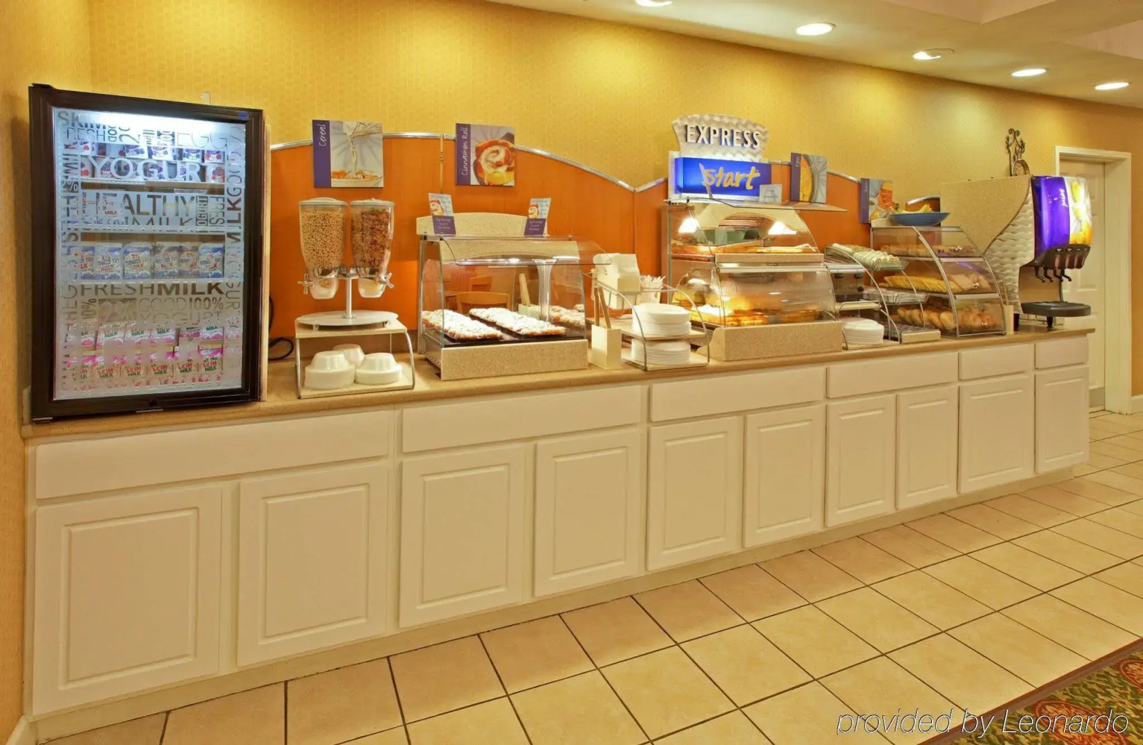 Holiday Inn Express Hotel & Suites Magnolia-Lake Columbia by IHG