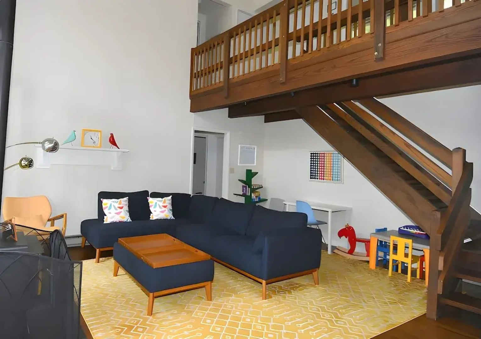 Autumn Wings - A Natural Retreat