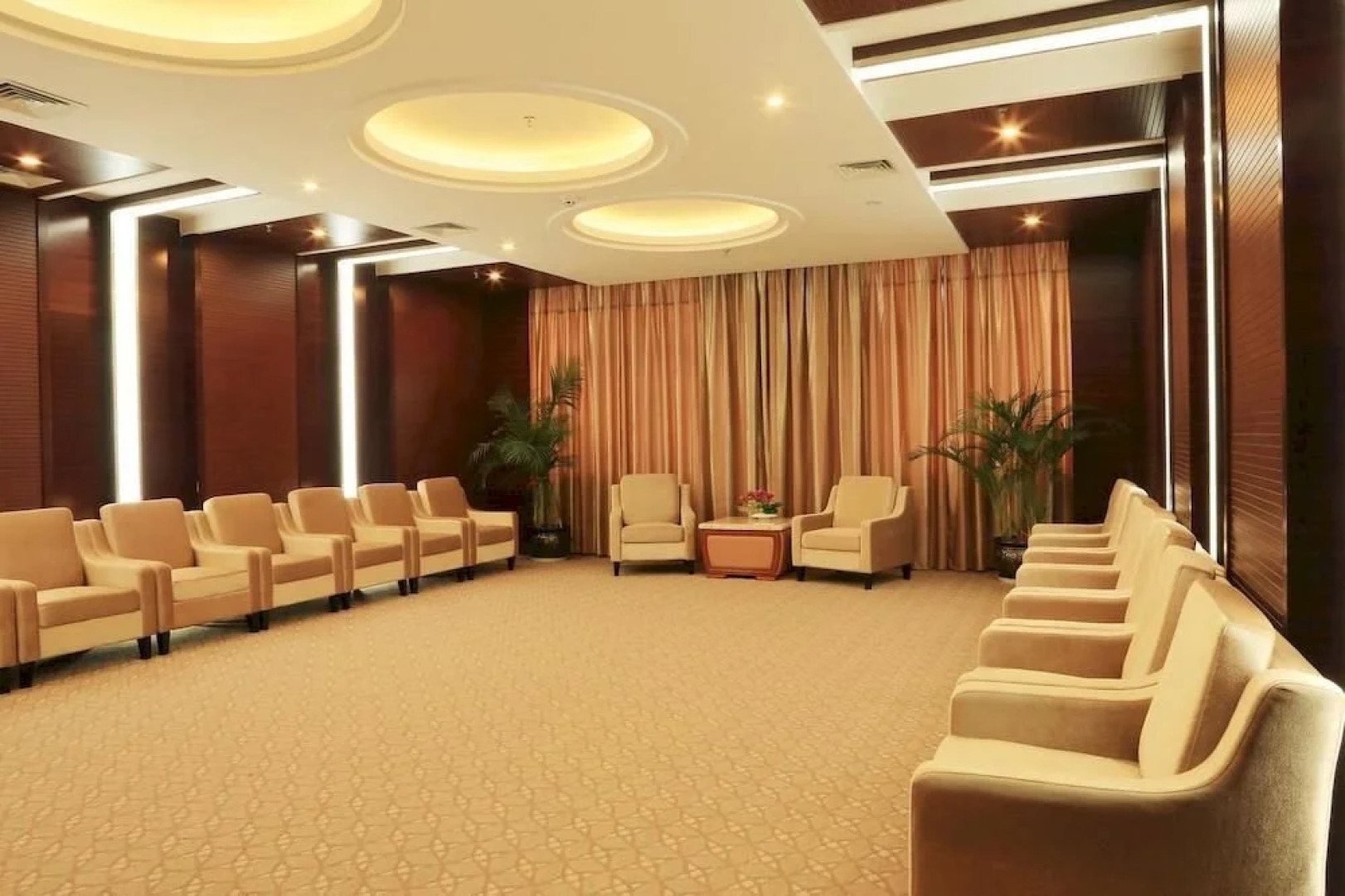 Chongzuo Tianhu Hotel