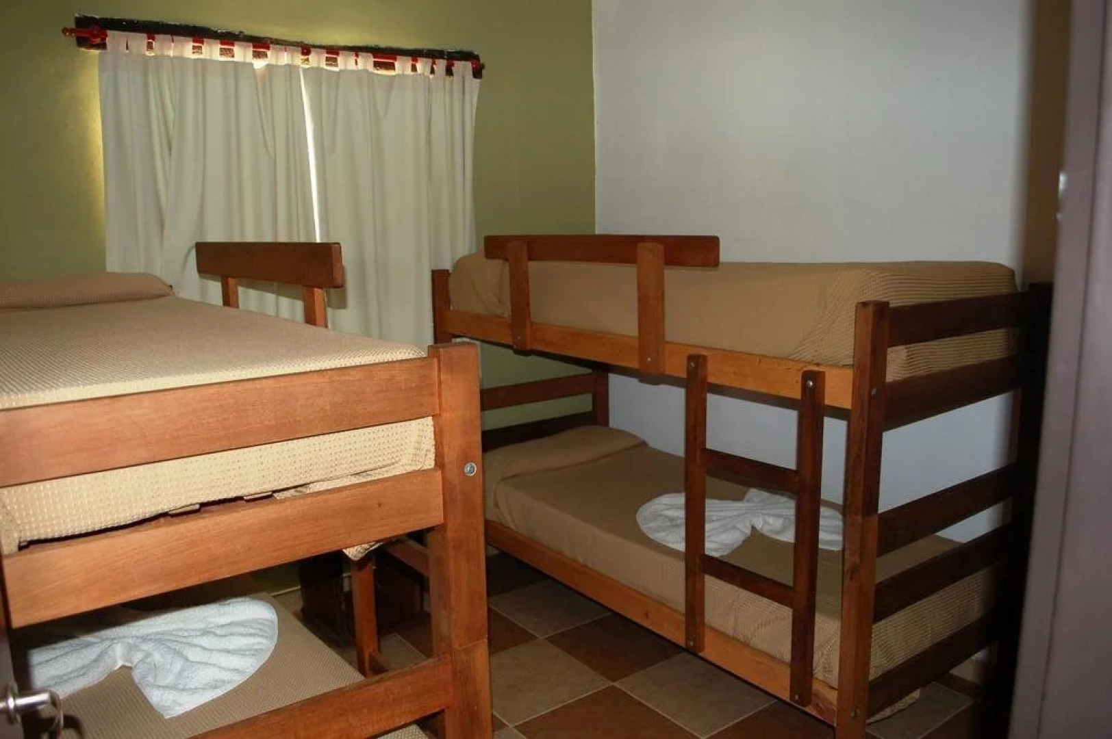 Yerba Buena Casas de Campo