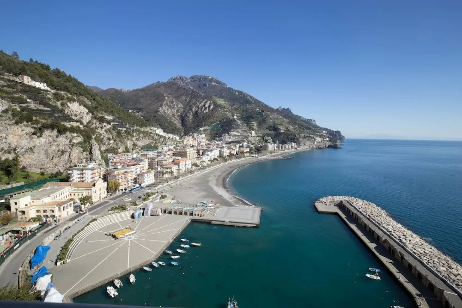 Castello Mezzacapo by Starhost