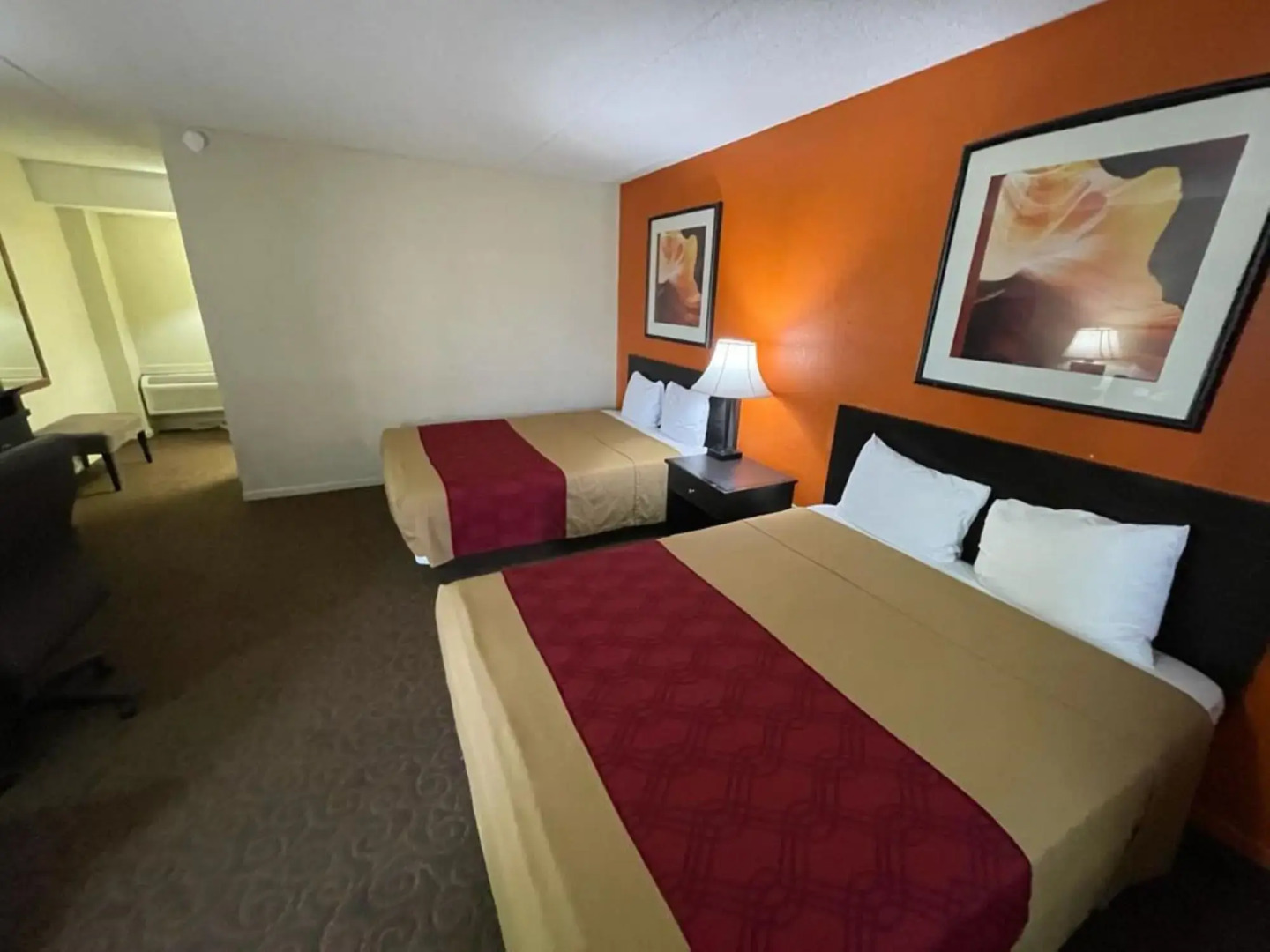 Knights Inn & Suites Emporia